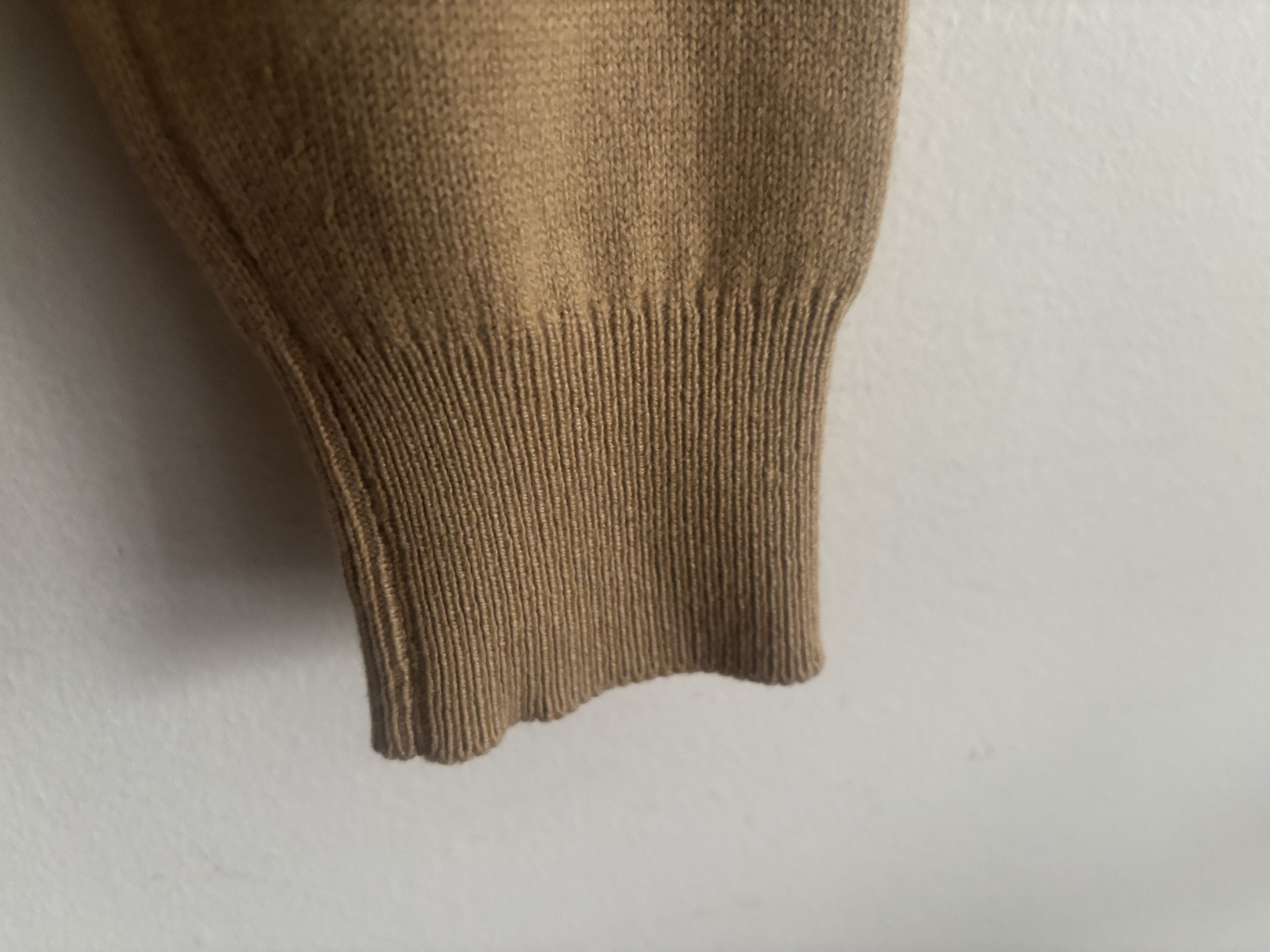 Pringle Of Scotland Vintage MacDougall Tan Beige Cashmere V-neck Sweater - M/L Size US M / EU 48-50 / 2 - 5 Thumbnail