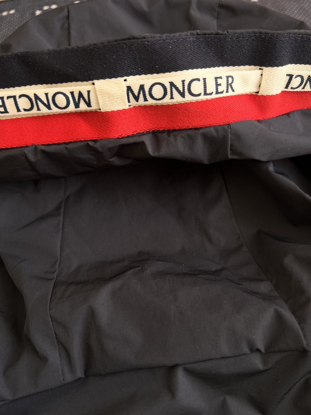 Moncler L Moncler Carles lightweight Jacket Black wind hood zip logo Size US L / EU 52-54 / 3 - 8 Thumbnail