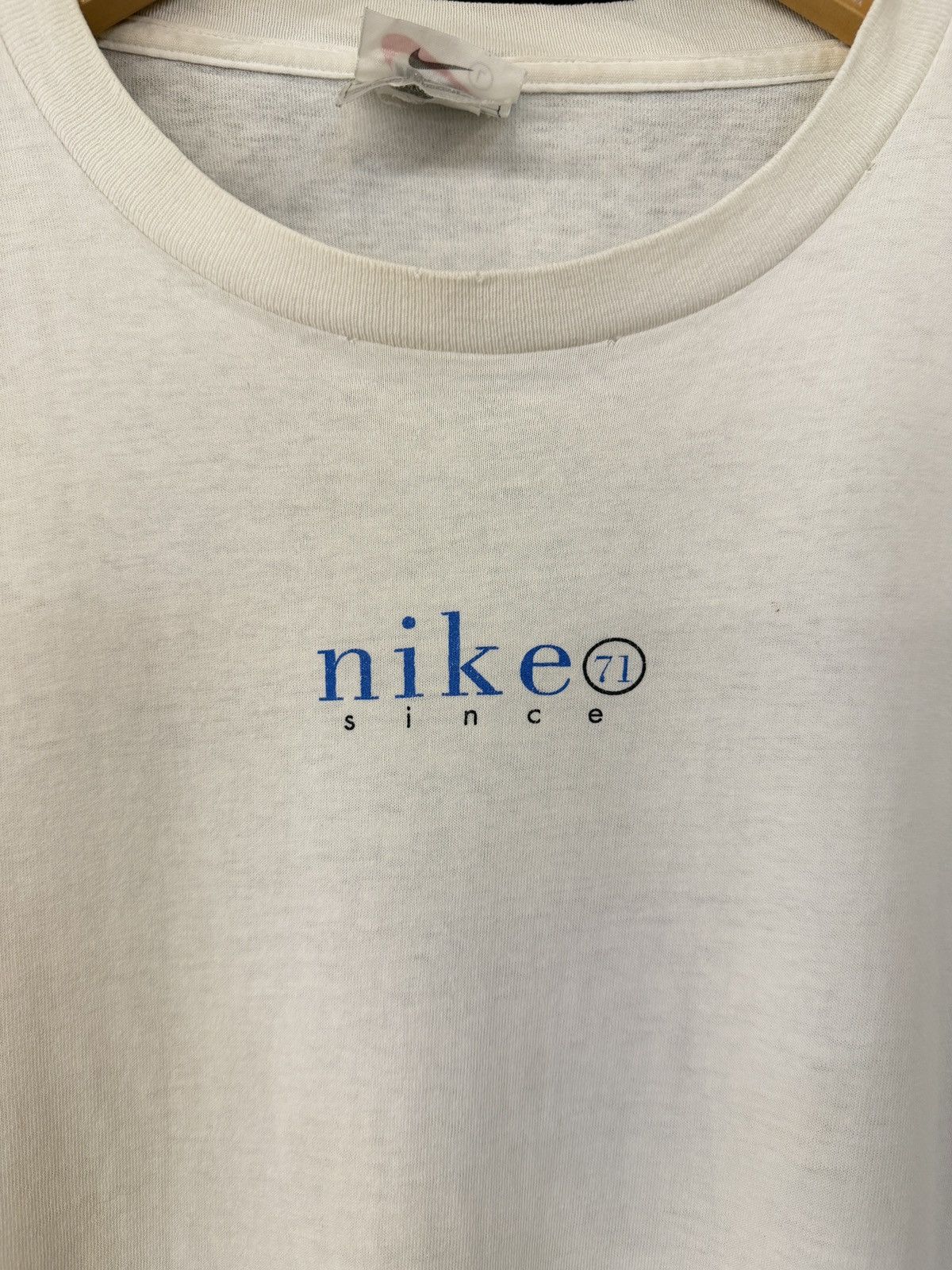 Nike Vintage Nike 90's T-shirt Size US L / EU 52-54 / 3 - 4 Thumbnail