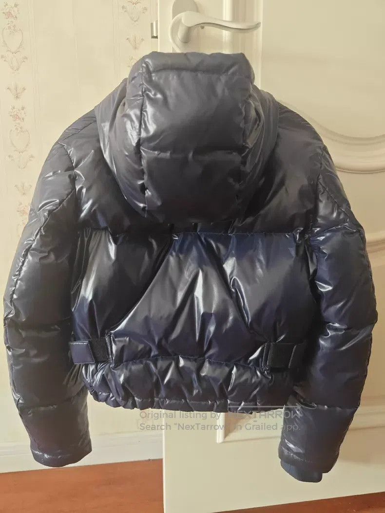 Fendi Fendi Women's Short Down Jacket, Navy Blue Size M / US 6-8 / IT 42-44 - 2 Thumbnail