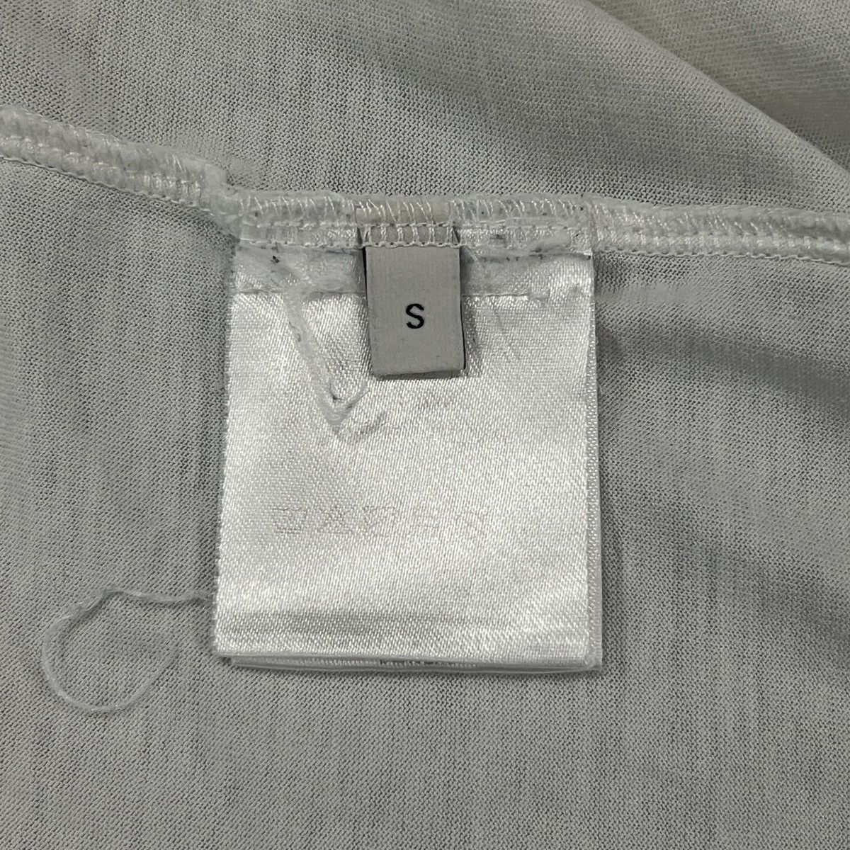 Givenchy Givenchy Distressed Logo T-Shirt Size US S / EU 44-46 / 1 - 11 Thumbnail