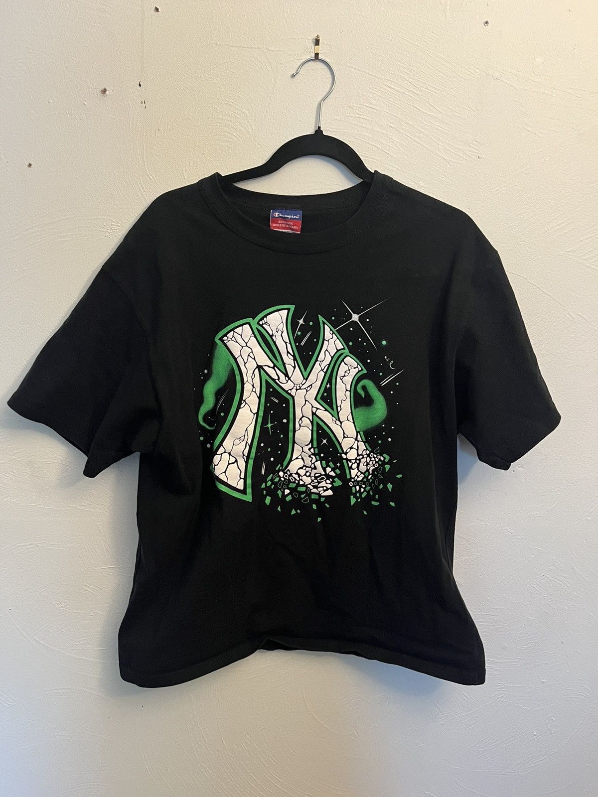 Champion × New York Yankees Boxy New York Yankees Graphic T-Shirt Size US M / EU 48-50 / 2 - 1 Thumbnail