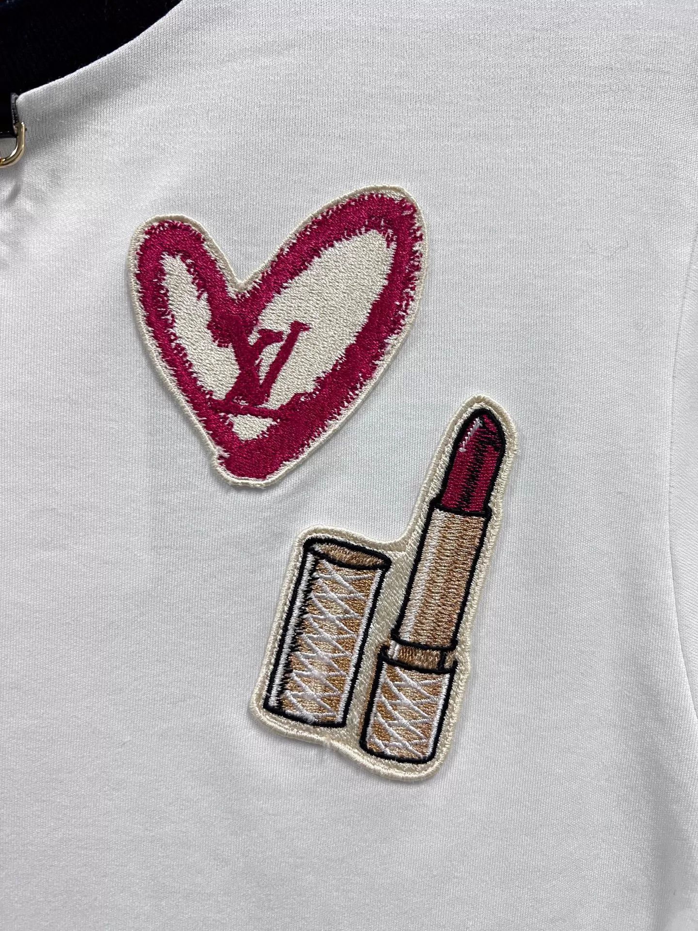 Louis Vuitton LV White Day Limited Lipstick T-shirt XS 99 New Size XS / US 0-2 / IT 36-38 - 3 Thumbnail