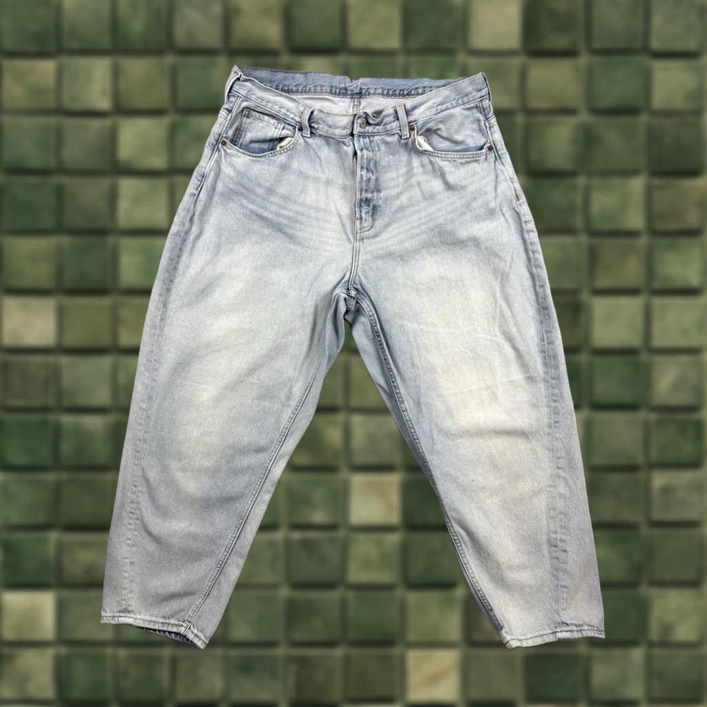 Old Navy Old Navy Women's Extra High Rise Balloon Jeans Light Wash Ankle Length Size 18 Size 40" / US 18 - 1 Thumbnail