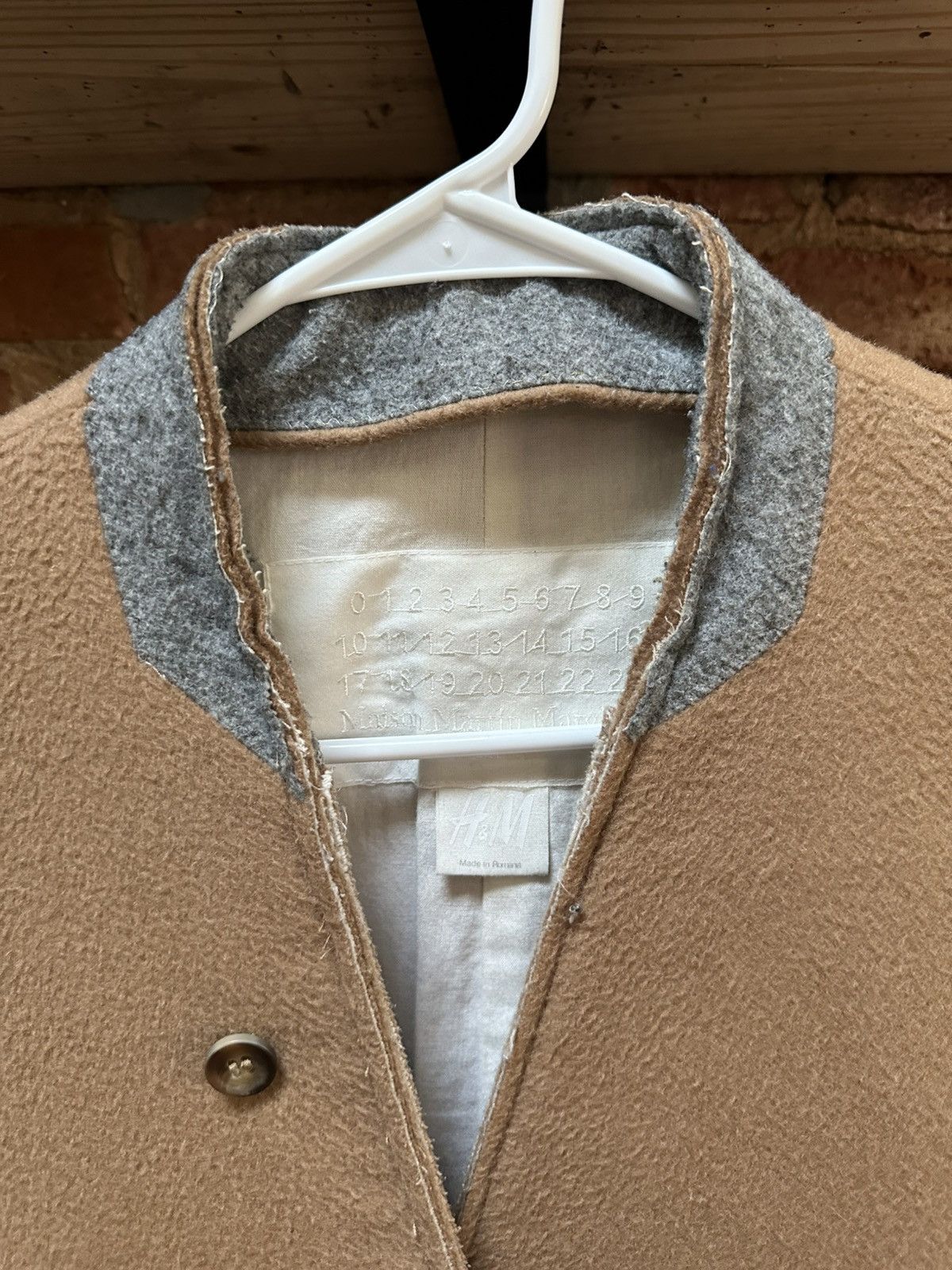 H&M × Maison Margiela Maison Martin Margiela x H&M Camel Coat Size 54 Size US M / EU 48-50 / 2 - 4 Thumbnail