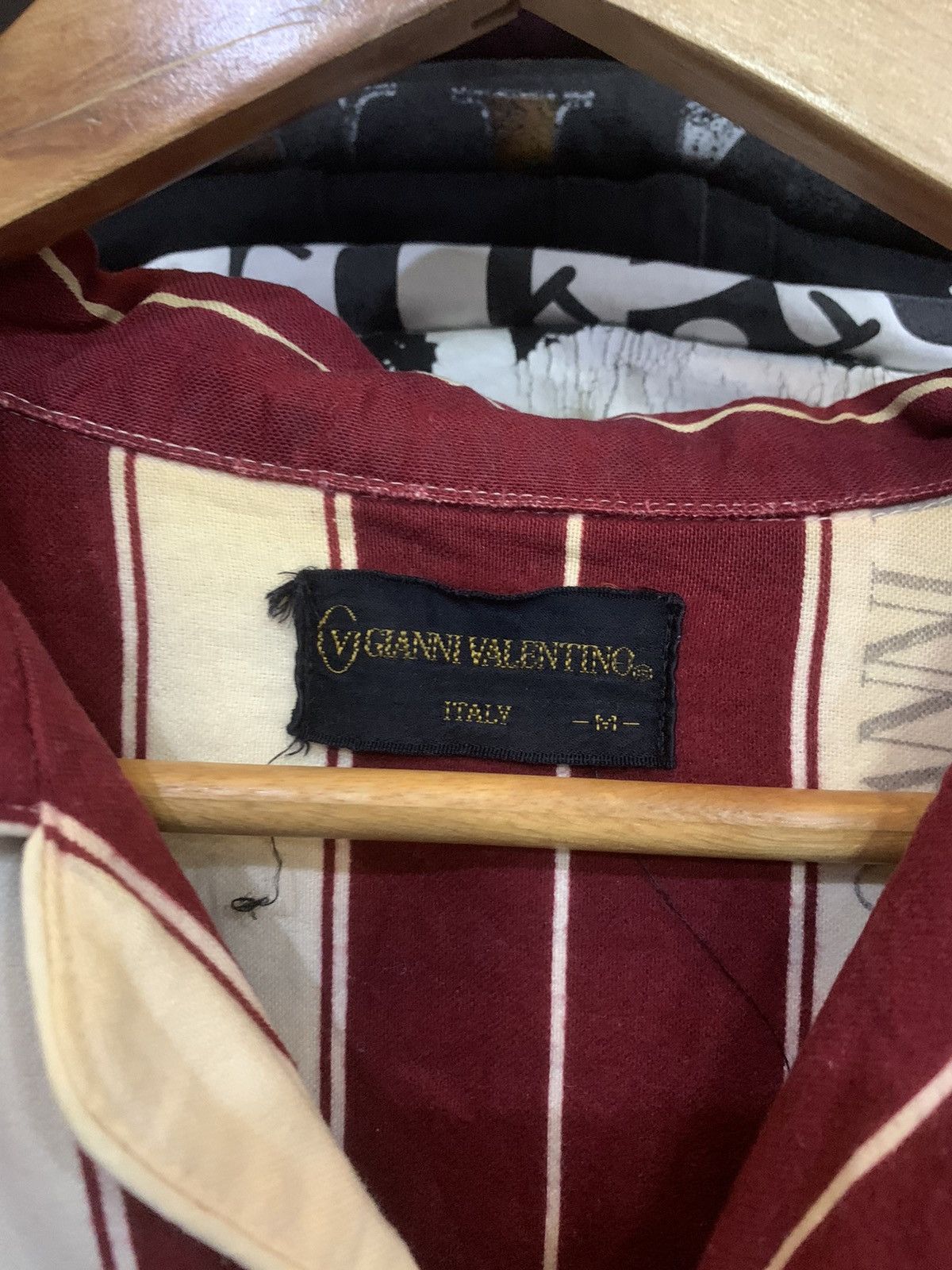 Japanese Brand × Vintage Vintage Gianni Valentino Button Shirt Size US M / EU 48-50 / 2 - 11 Thumbnail