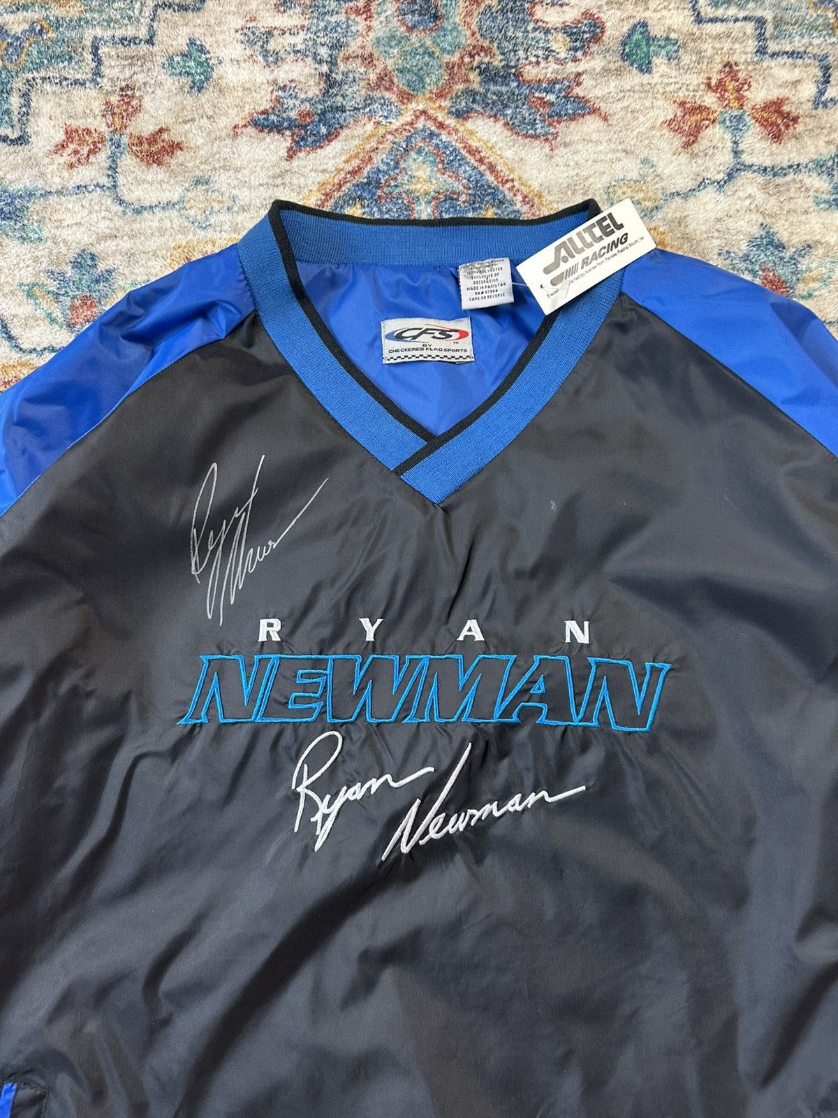 NASCAR NASCAR NWT Ryan Newman Autographed Pullover Light Jacket Size US L / EU 52-54 / 3 - 4 Thumbnail