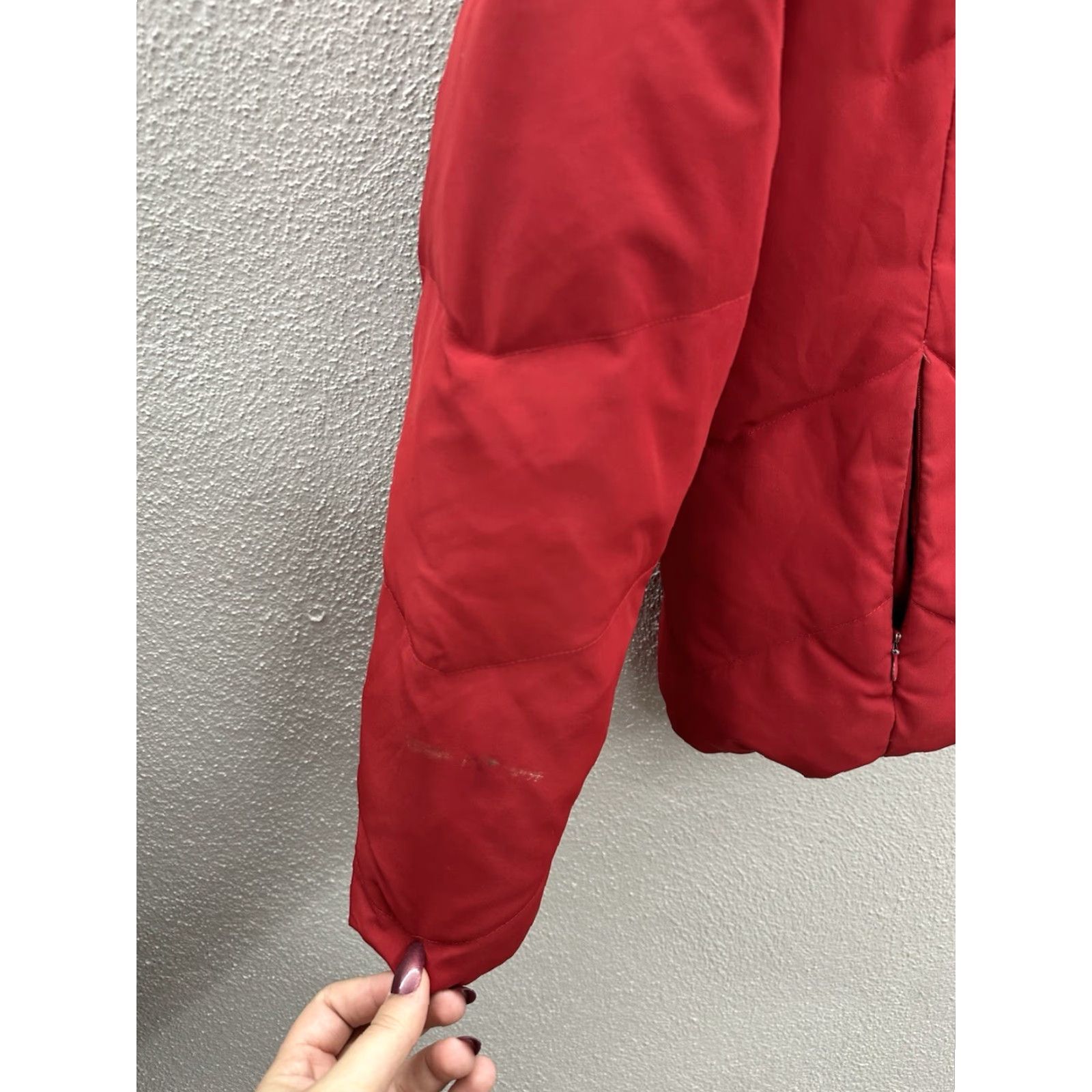 Vintage New York & Company Jacket Womens Size Small Red Down Puffer Zip Up Lined Regular Insulated Short Sleeve: N/A Size S / US 4 / IT 40 - 2 Thumbnail