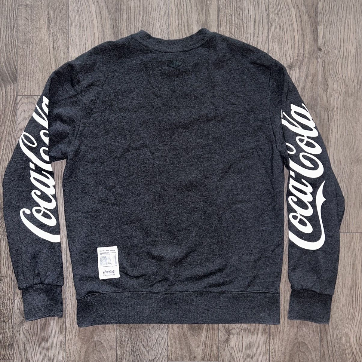 Coca Cola Stereo Vinyls x Coca-Cola Grey Logo Crewneck Size L Size US L / EU 52-54 / 3 - 4 Thumbnail