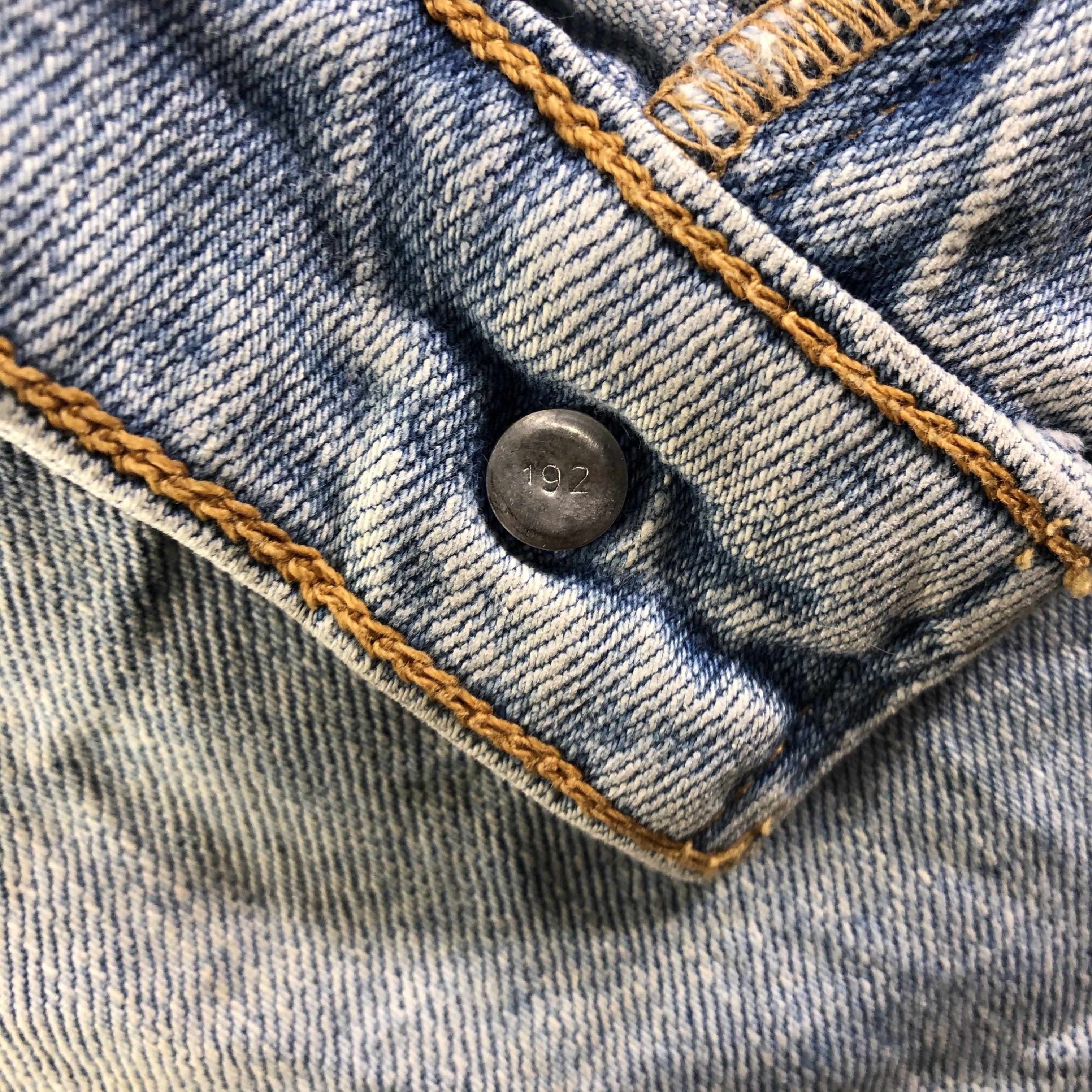 Levi's Vintage Light Wash Levis 518 Jeans-J4080 Size US 35 - 8 Thumbnail