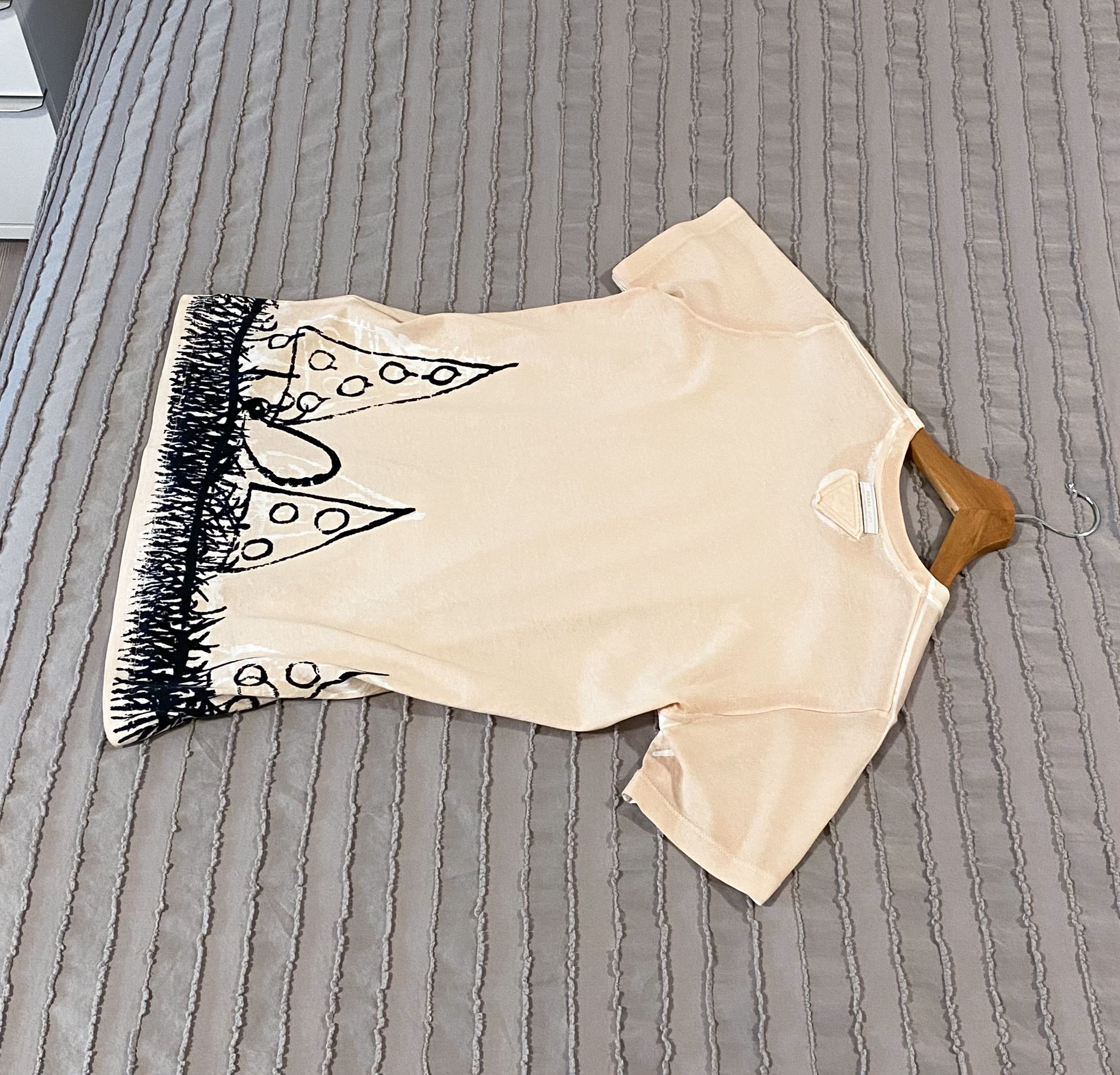Prada Prada Milano Tie Dye Print Logo Tee / T Shirt Size S / US 4 / IT 40 - 10 Thumbnail