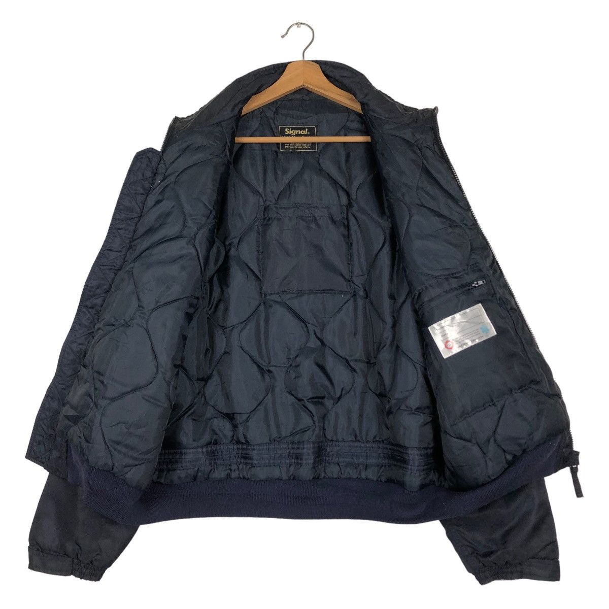 Japanese Brand 🔥Riot Riot Vintage Bomber Jacket Signal Logo Issey Miyake Size US L / EU 52-54 / 3 - 13 Thumbnail