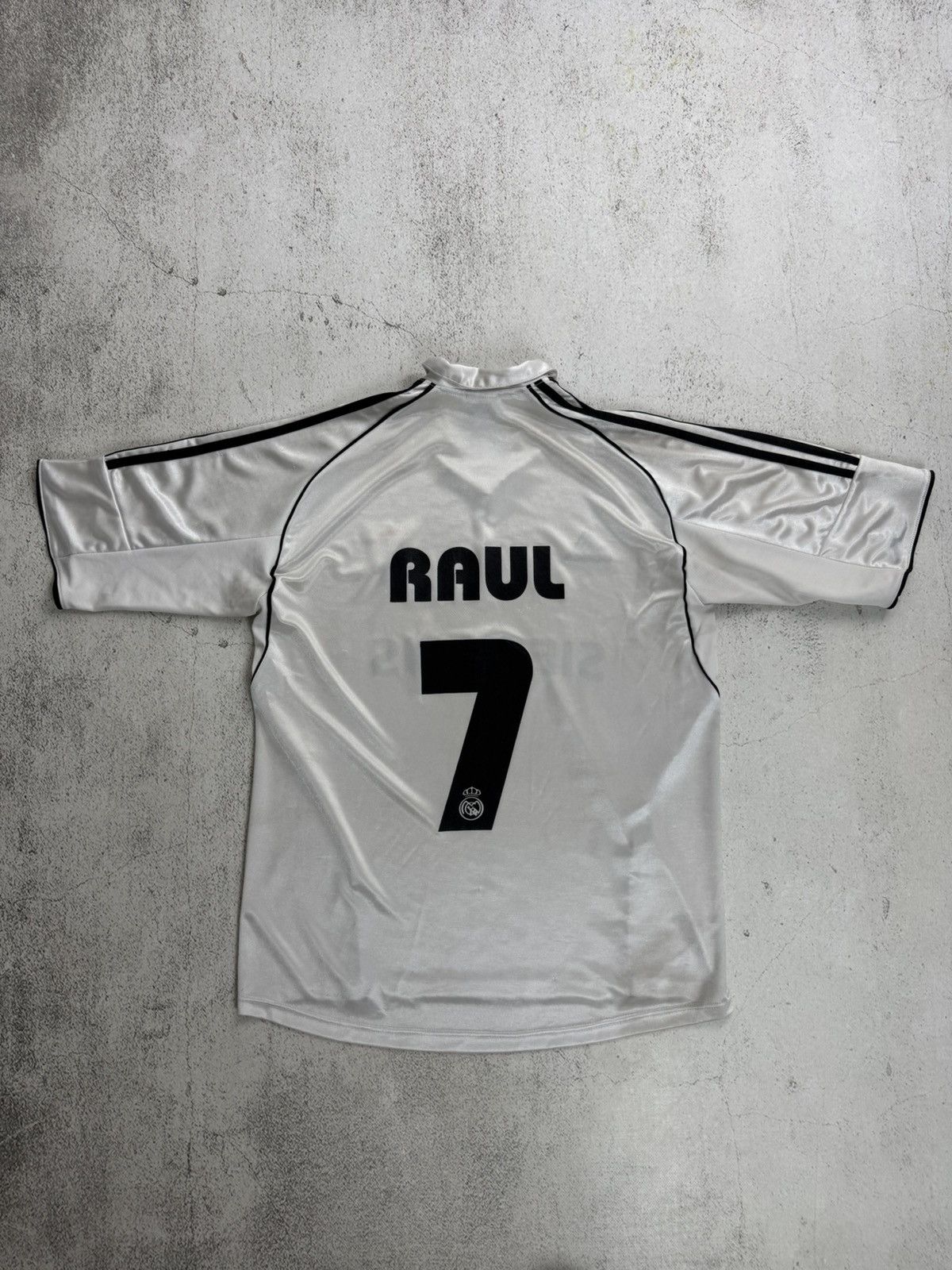 Adidas Adidas Real Madrid 7 Raul 2005 2006 Siemens Home Jersey Size US M / EU 48-50 / 2 - 11 Thumbnail