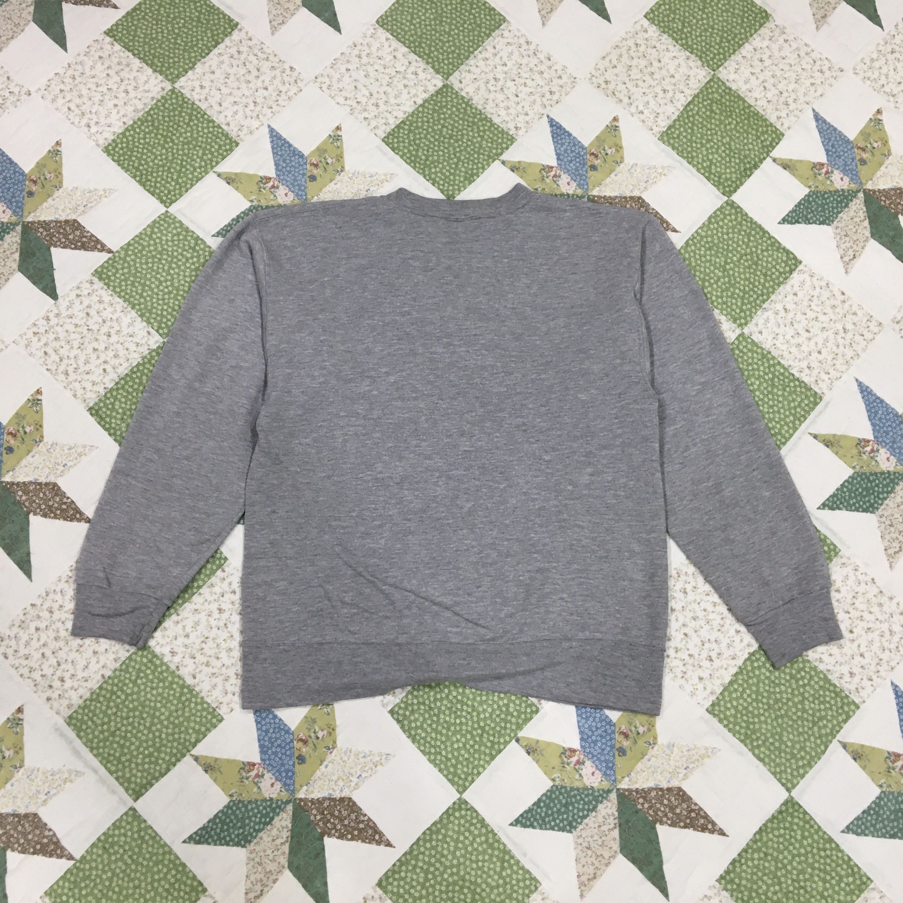 Vintage Vintage US NAVY Crewneck Sweatshirt Size US M / EU 48-50 / 2 - 2 Thumbnail