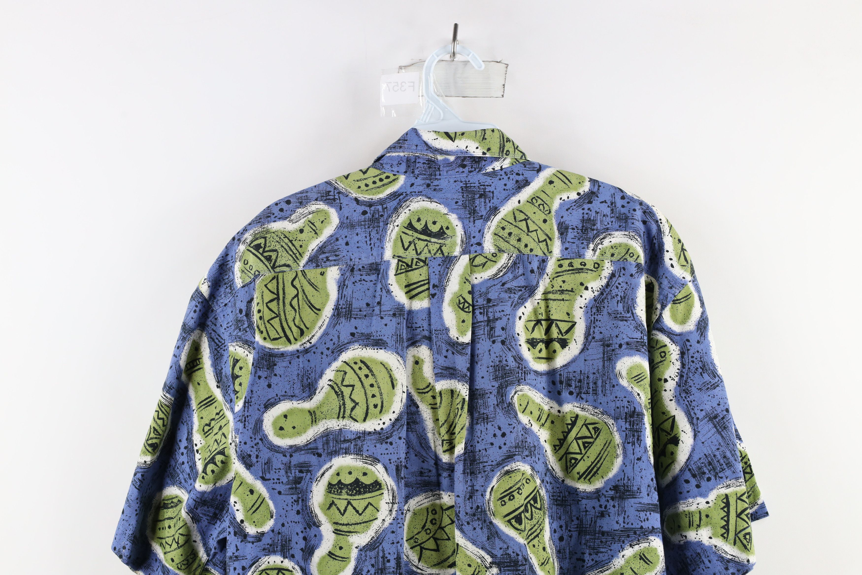 Vintage Vintage 90s Streetwear Geometric Collared Button Shirt USA Size US M / EU 48-50 / 2 - 10 Thumbnail