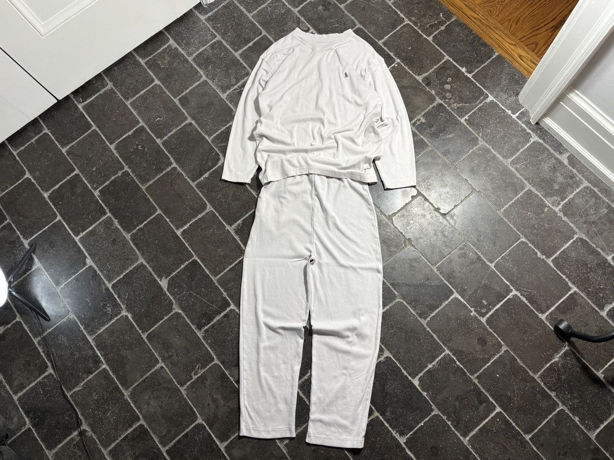 Givenchy Givenchy for Singapore Airlines Pyjamas Matching Sleep Set Size US 28 / EU 44 - 15 Thumbnail