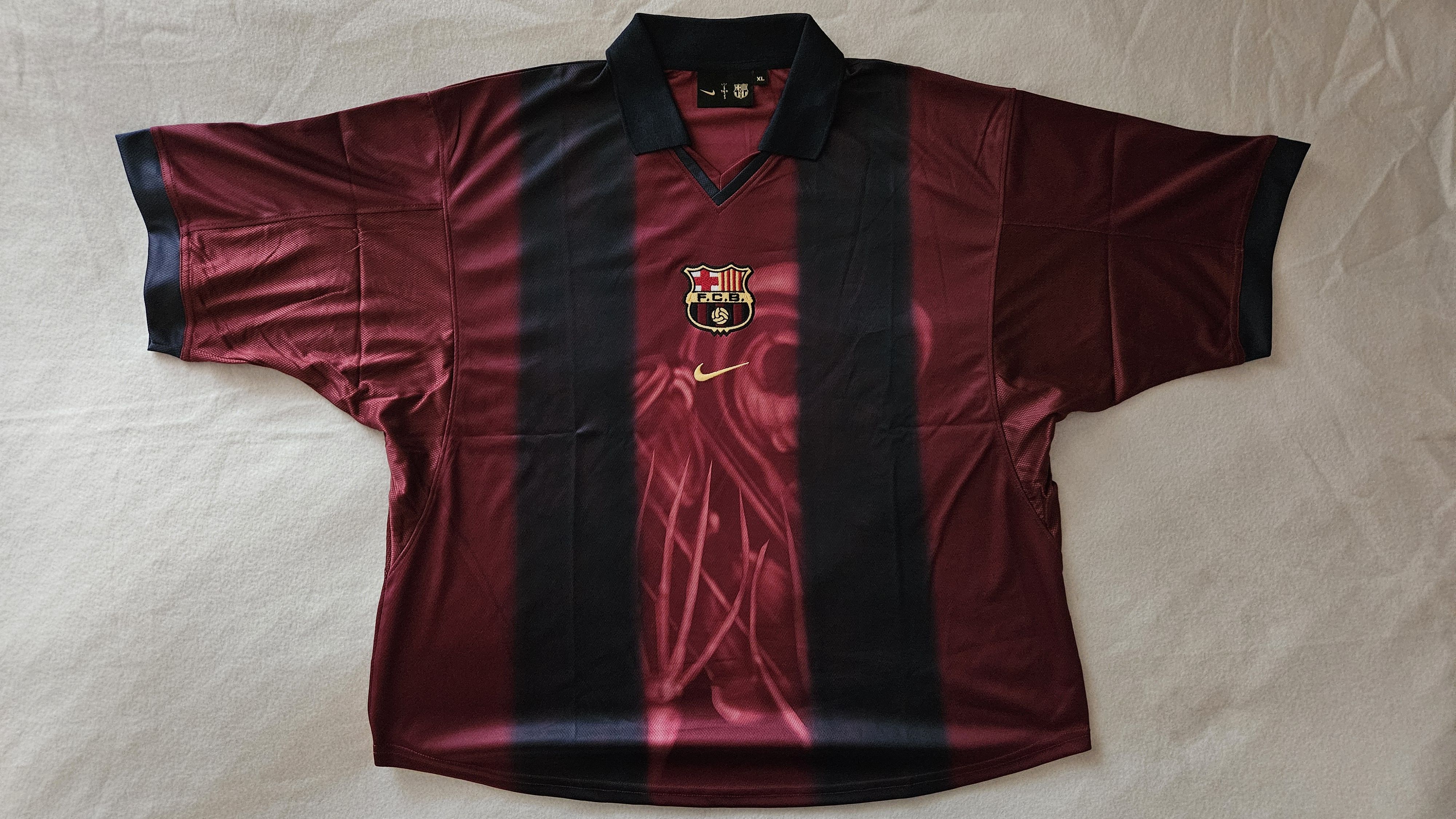 Nike × Travis Scott Cactus Jack x Nike x Fc Barcelona Retro home skeleton jersey Size US XL / EU 56 / 4 - 1 Thumbnail