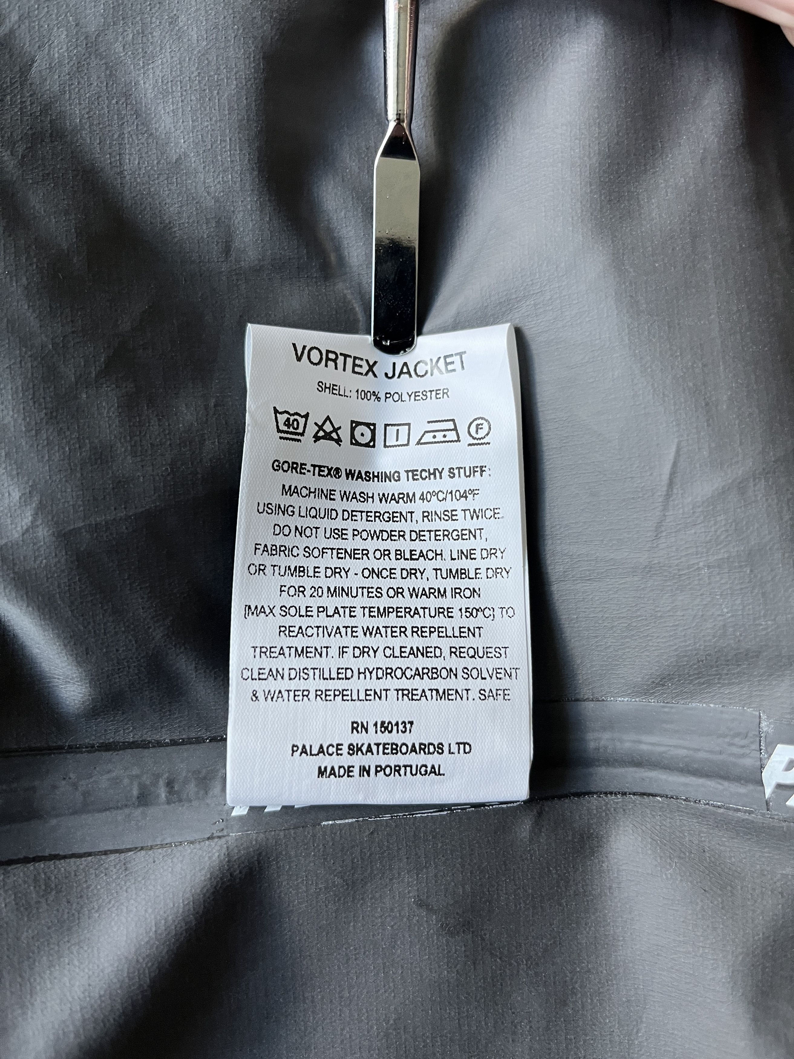 Palace Palace Gore-Tex Vortex PacLite Jacket Black Size XL | Grailed