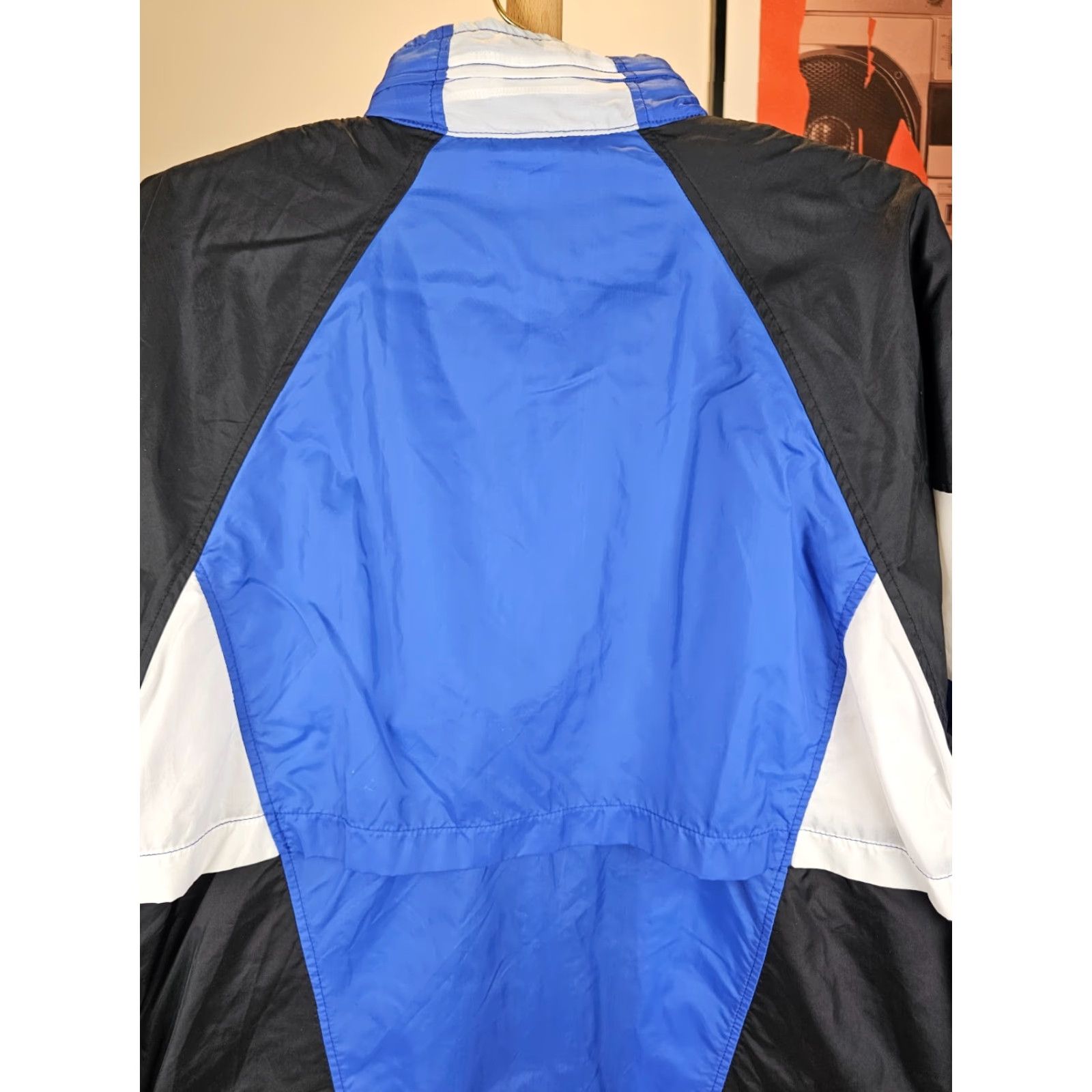 Nike VINTAGE Nike Windbreaker Jacket Windbreaker Track Top SZ LARGE Jacket Mens Blue 90s Featured Winds Breaker 23 INCH 33 INCH 28 INCH Size US L / EU 52-54 / 3 - 6 Thumbnail