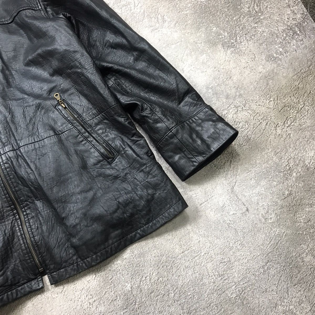 Vintage Vintage 90s Faded Leather Biker Jacket Streetwear Slim L Size US L / EU 52-54 / 3 - 5 Thumbnail