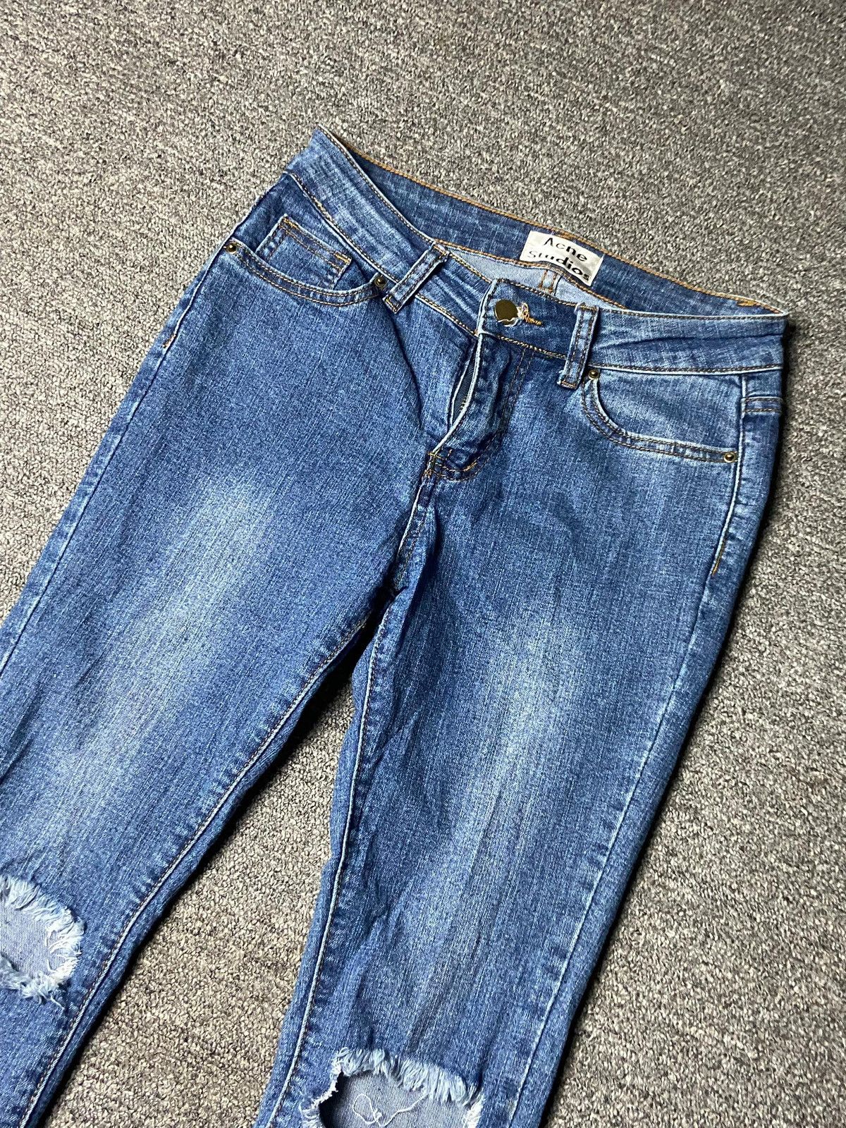 Acne Studios Acne Studios Knee Ripped Denim Jeans (162) Size 27" / US 4 / IT 40 - 10 Thumbnail