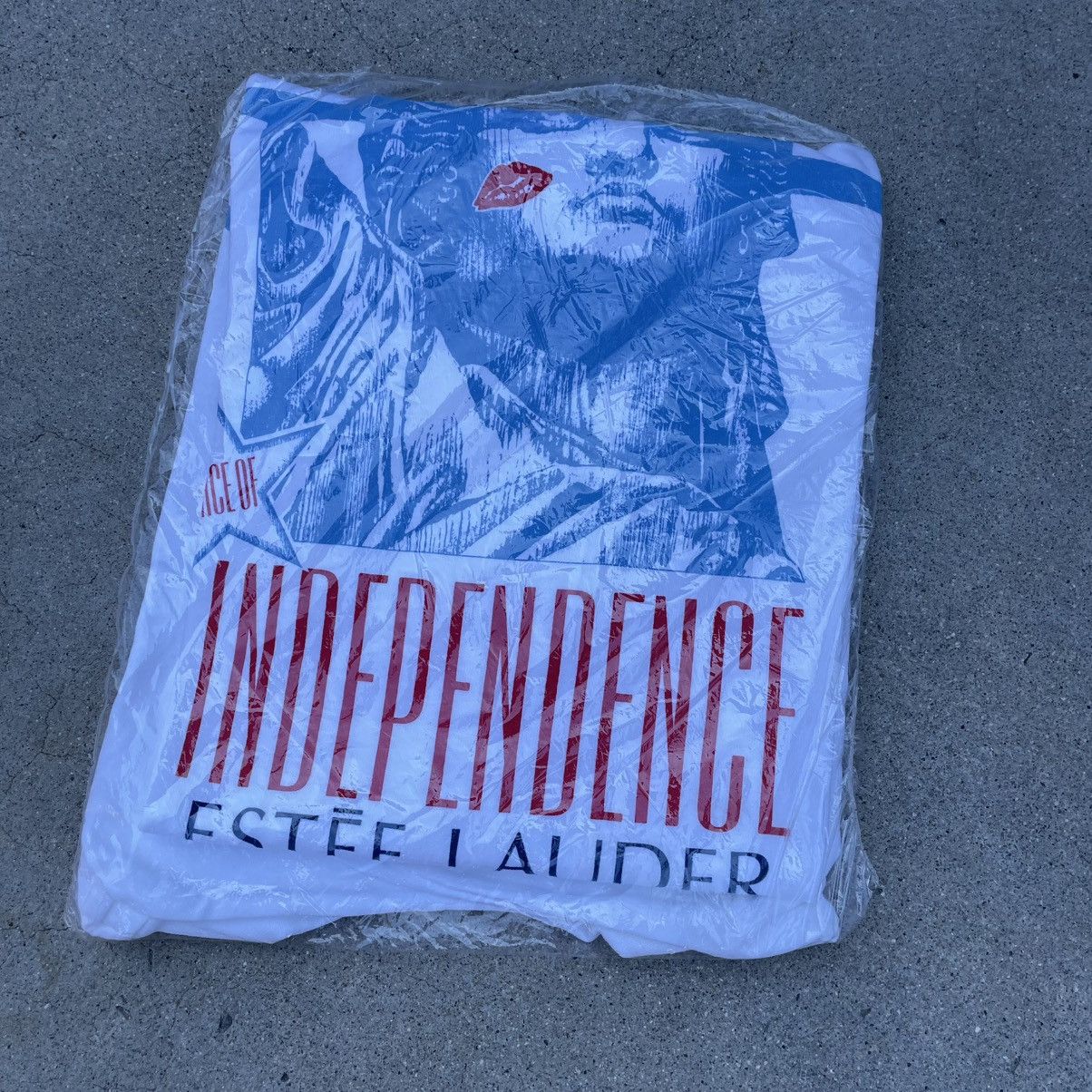 Vintage Vintage Face of Independence T-shirt Size US L / EU 52-54 / 3 - 3 Thumbnail