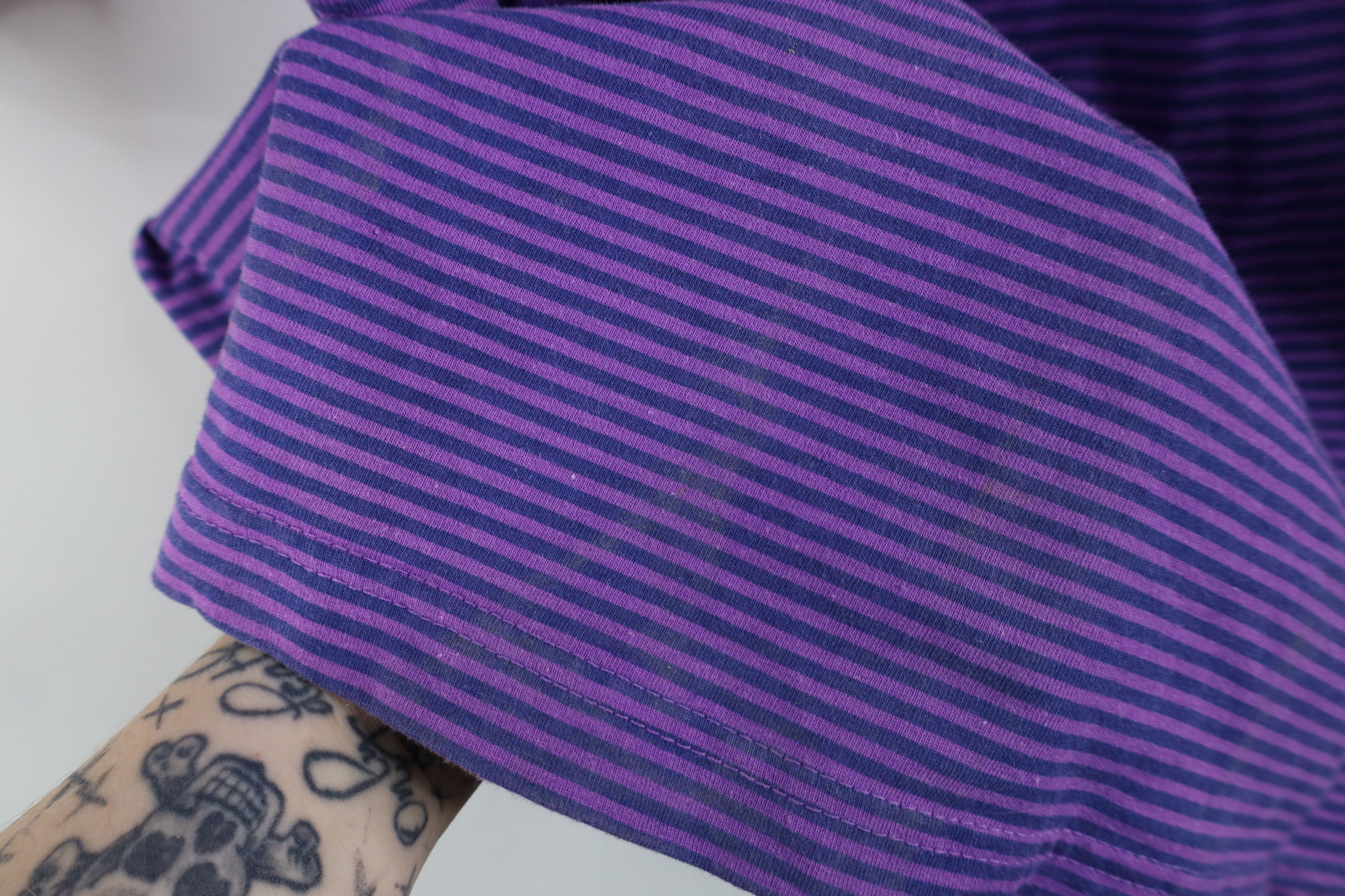Vintage Vintage 90s Bugle Boy Striped Puff Paint Baggy T-Shirt Size US XL / EU 56 / 4 - 10 Thumbnail