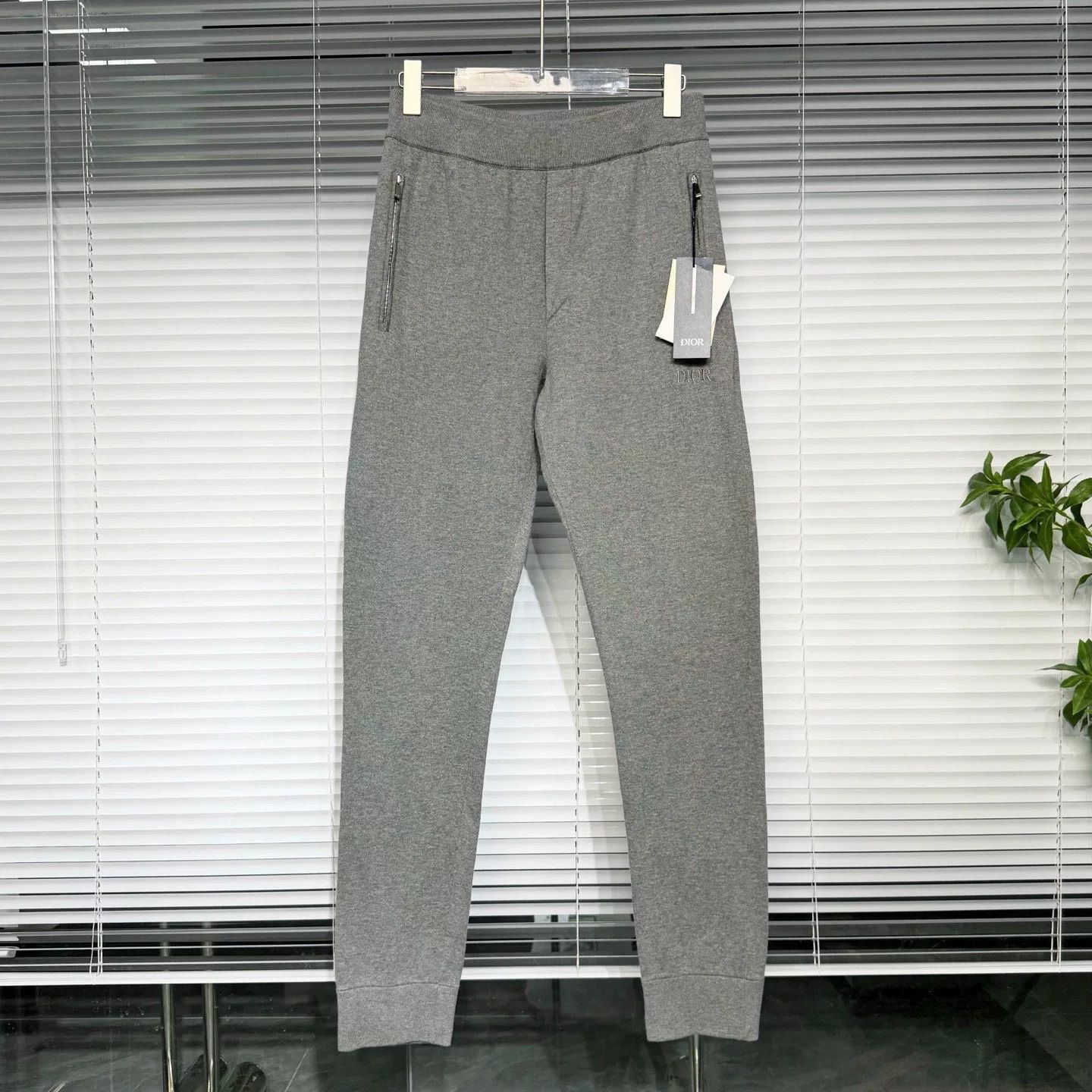 Dior Dior Gray Logo Embroidered Jogger Pants Size US 30 / EU 46 - 1 Thumbnail