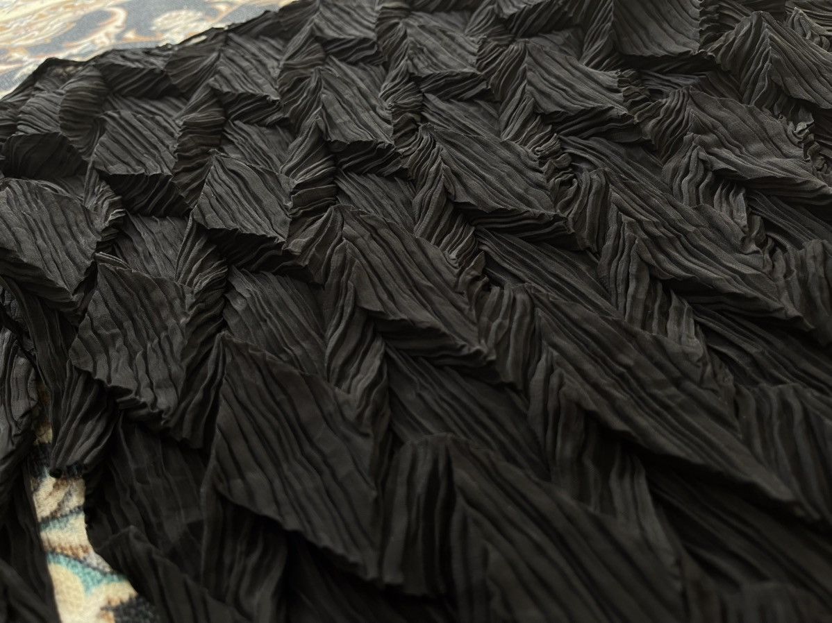 Issey Miyake × Pleats Please Issey Miyake 2007 Issey Miyake Fete 3D Patern Top Size US M / EU 48-50 / 2 - 10 Thumbnail