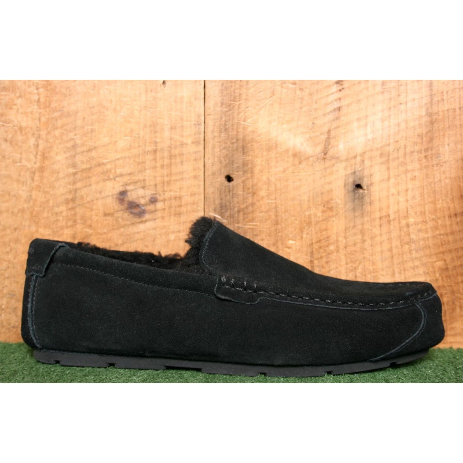 Ugg Koolaburra by UGG Tipton Slippers Moccasin Slipper Suede Faux Fur Lined Black Men Sz 13 US 13 MU 1105893 Size ONE SIZE - 2 Thumbnail