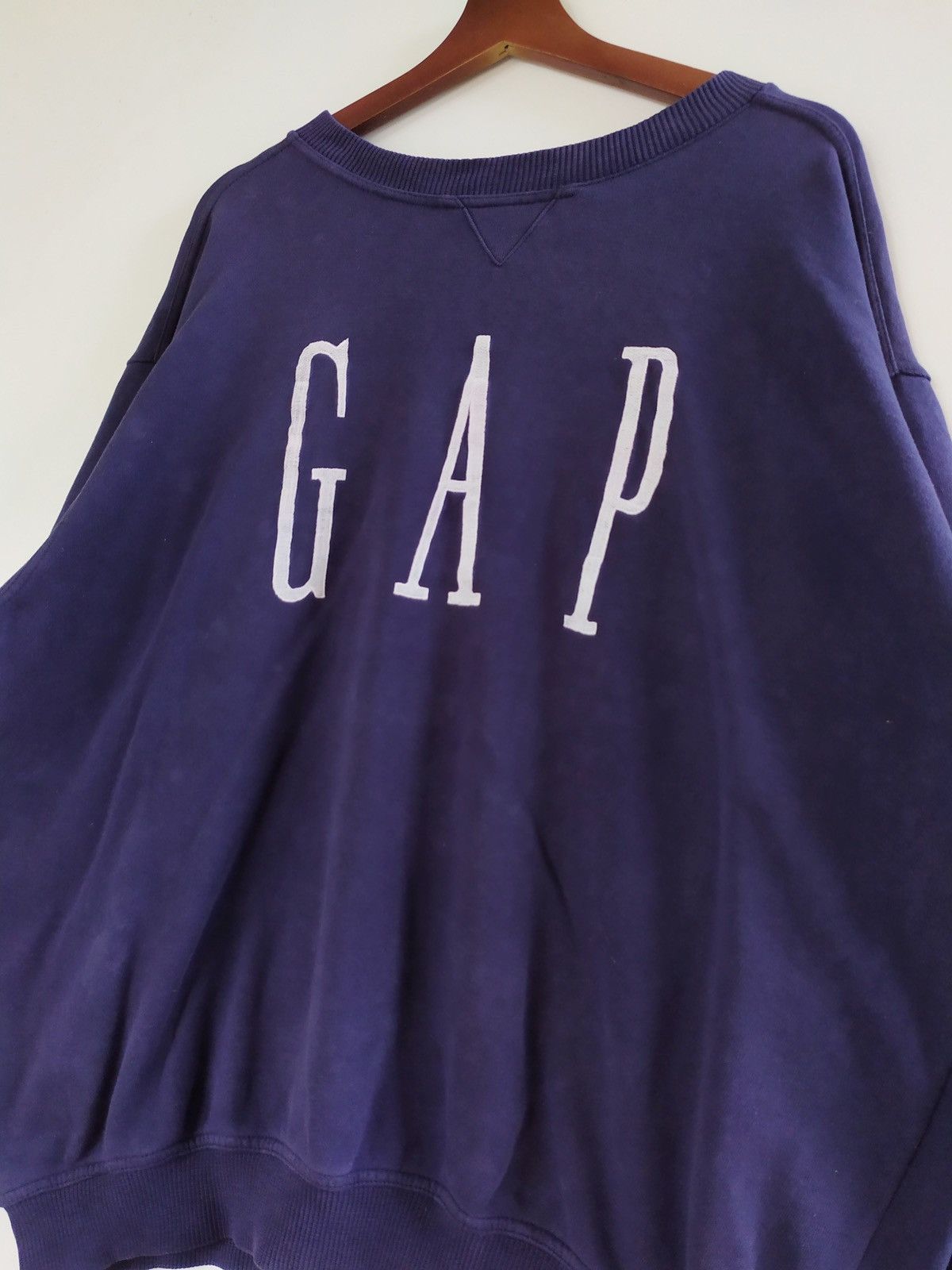 Gap × Vintage Vintage 90s Gap Big Logo Crewneck Sweatshirt Size US L / EU 52-54 / 3 - 2 Thumbnail