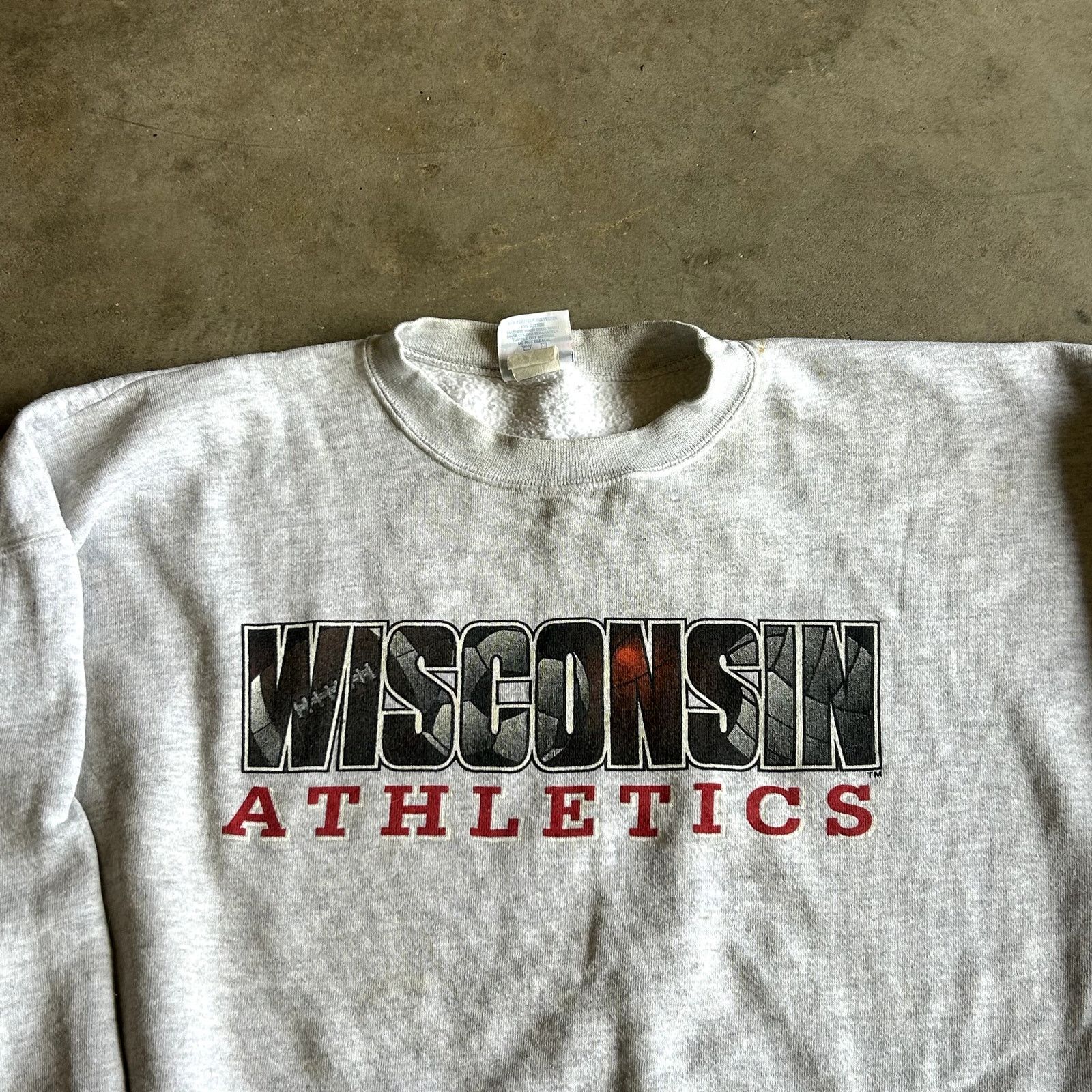 Vintage Vintage 90s Wisconsin Sports Gray Crewneck XL Stained Size US XL / EU 56 / 4 - 2 Thumbnail
