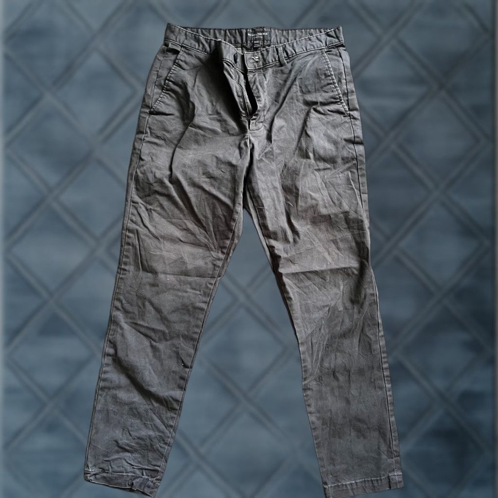 Banana Republic Banana Republic Men's Athletic Fit Chino Pants Gray 31X32 Size US 31 - 1 Thumbnail