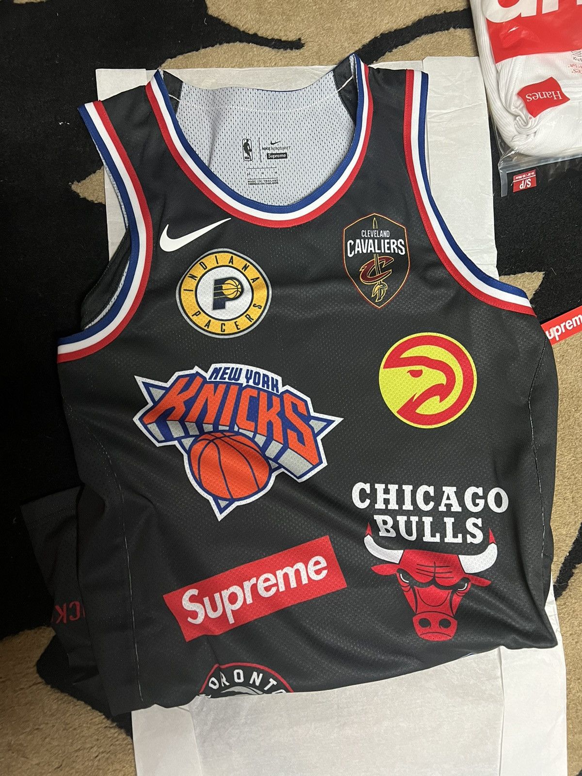 NBA × Nike × Supreme Supreme Nike NBA basketball teams jersey Knicks lakers Size US M / EU 48-50 / 2 - 2 Thumbnail