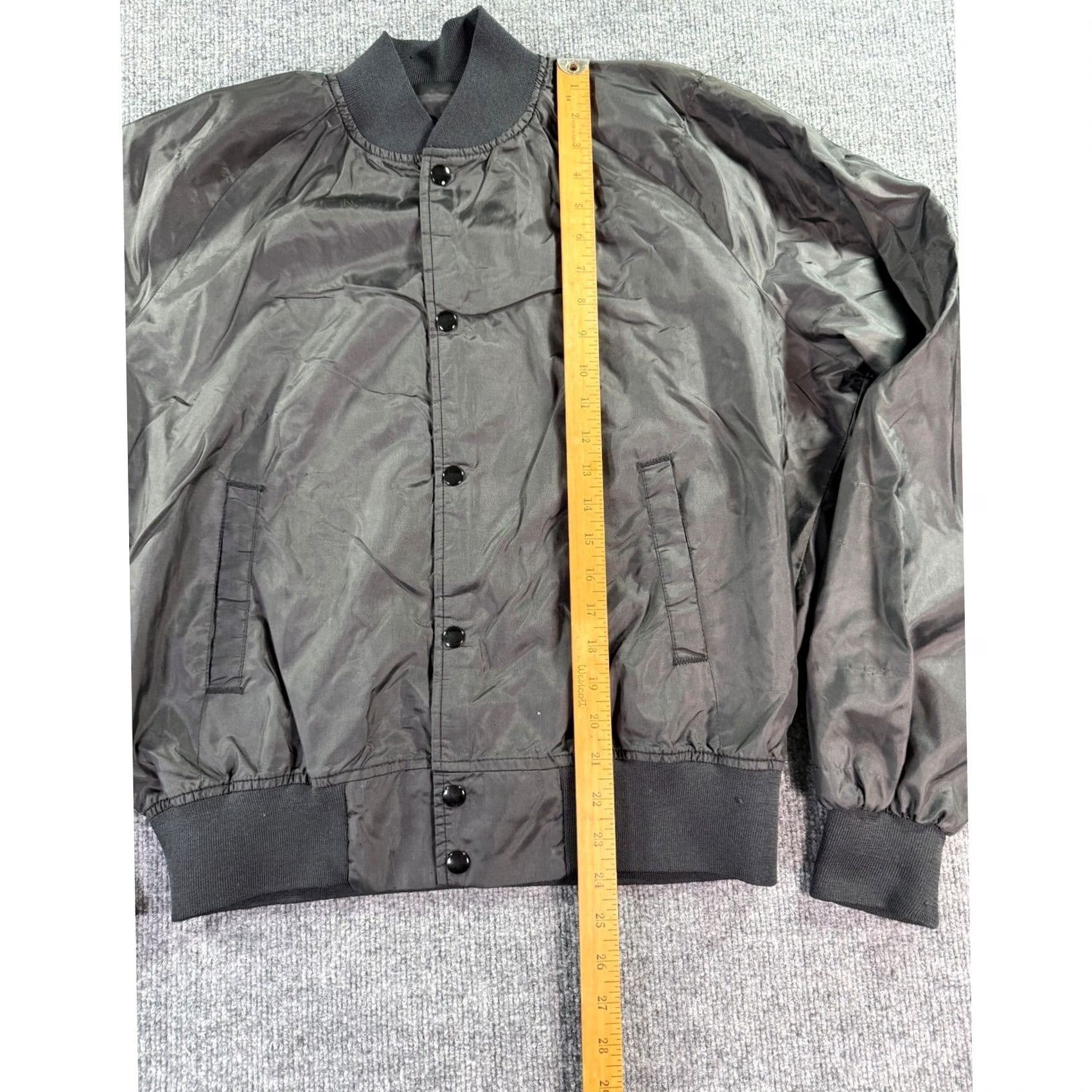 Chalk Line Vintage Chalk Line Bomber Jacket Mens Large Black Justin Back Graphic USA 90s Size US L / EU 52-54 / 3 - 6 Thumbnail