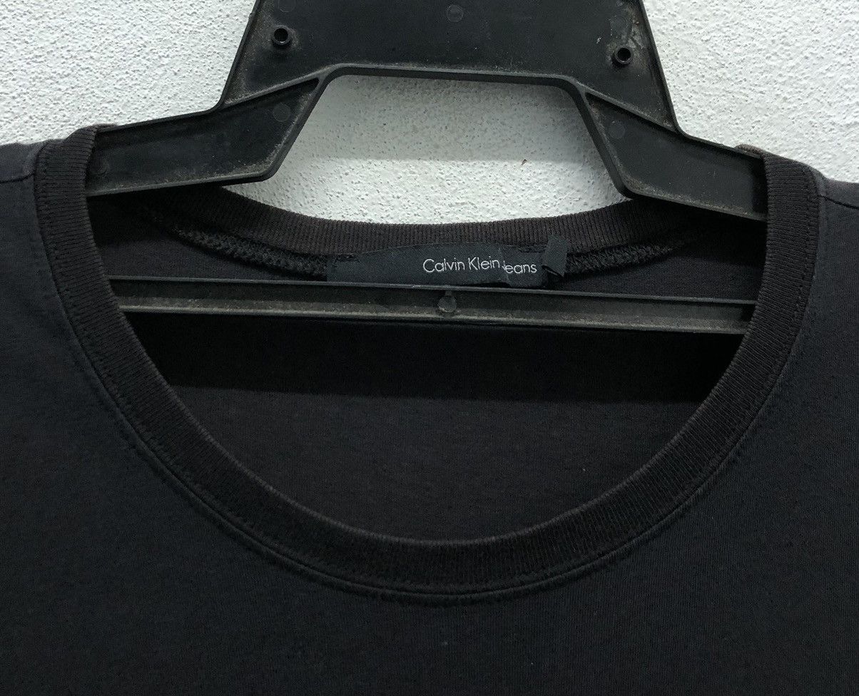Calvin Klein Vintage Calvin Klein Jeans T-Shirt Size US L / EU 52-54 / 3 - 4 Thumbnail