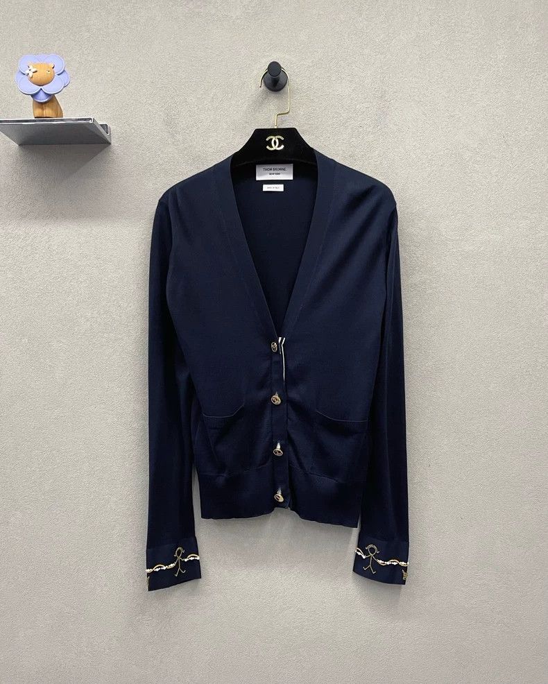 Thom Browne Thom Browne V-neck button knit Size XS / US 0-2 / IT 36-38 - 1 Thumbnail