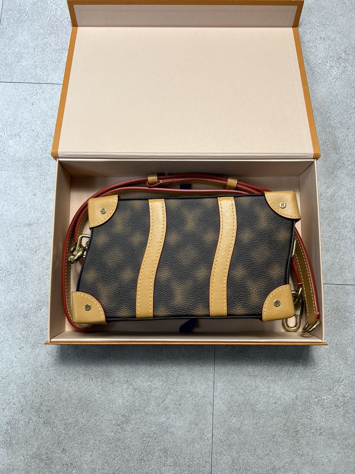 Louis Vuitton 19FW Virgil Abloh チーズハット Louis Vuitton Louis Vuitton FW19 Cheese Hat | Grailed