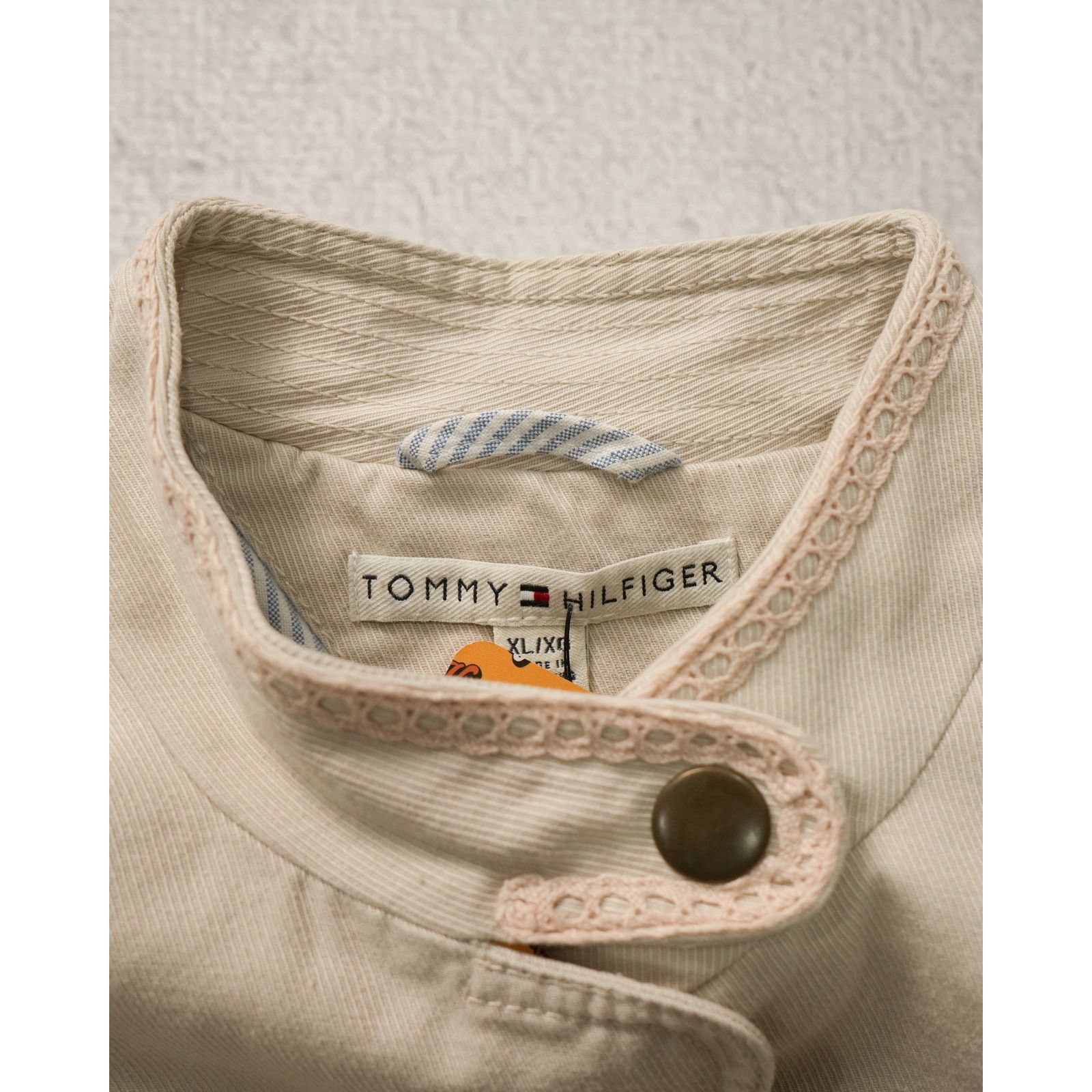 Tommy Hilfiger Vintage 00s Tommy Hilfiger Denim Jacket - Women's Medium Size M / US 6-8 / IT 42-44 - 3 Thumbnail
