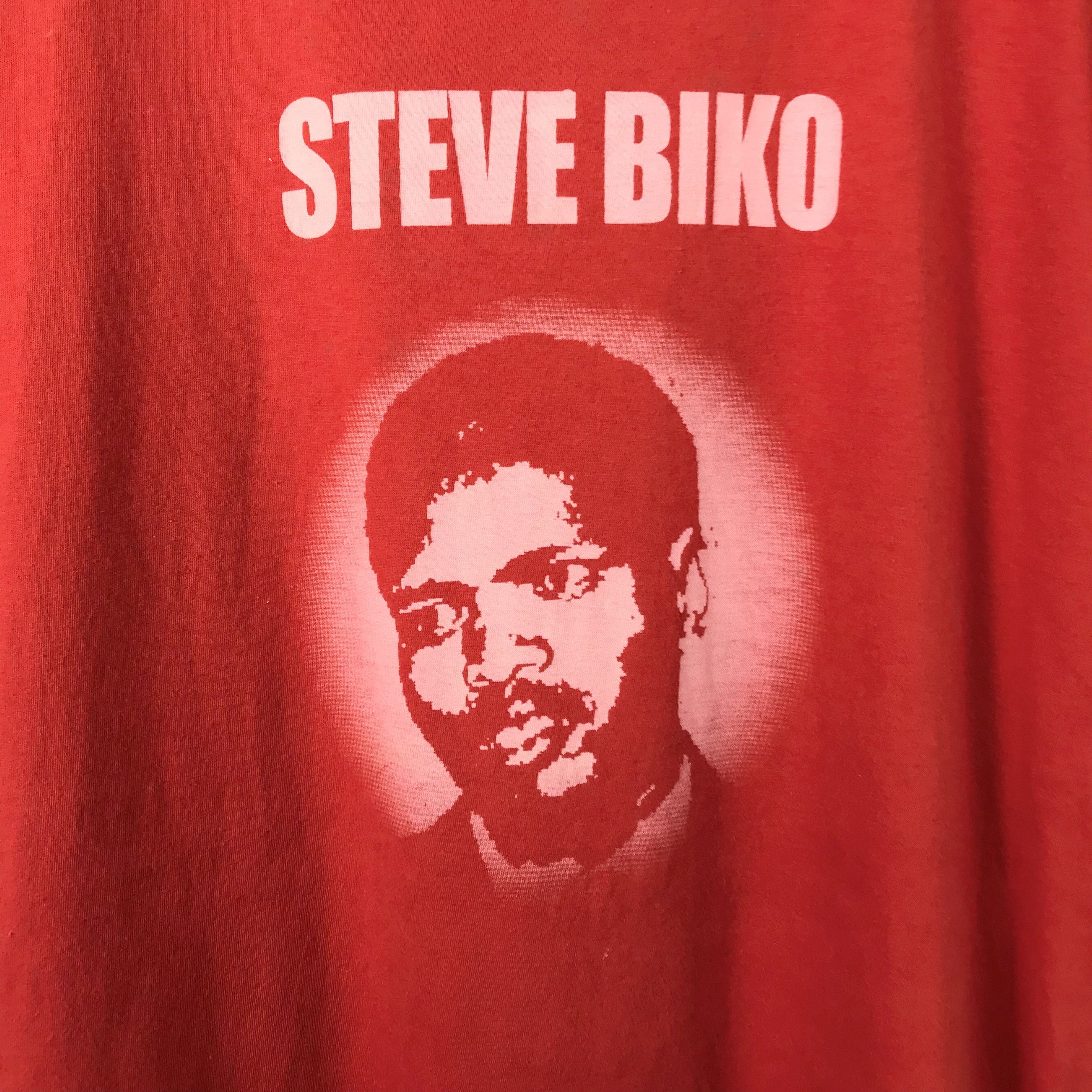 Vintage vintage steve biko activist black mens Maya Angelou T Shirr Size US L / EU 52-54 / 3 - 4 Thumbnail