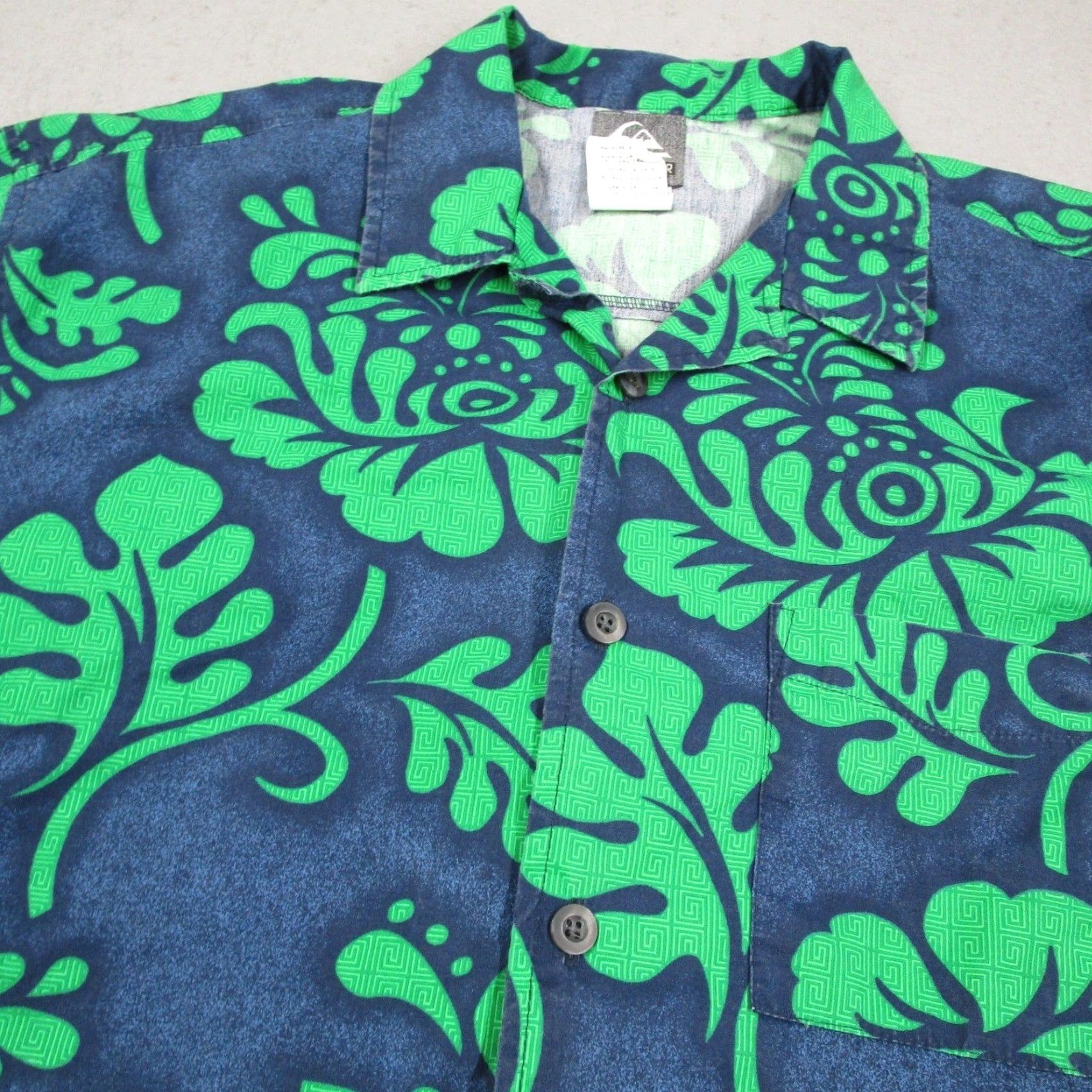 Quiksilver VINTAGE Quiksilver Floral Button-Down Shirt Navy Blue Green Short Sleeve Mens M Casual Travel 90s Camp Collar Pocket Blue Mens Size US M / EU 48-50 / 2 - 2 Thumbnail