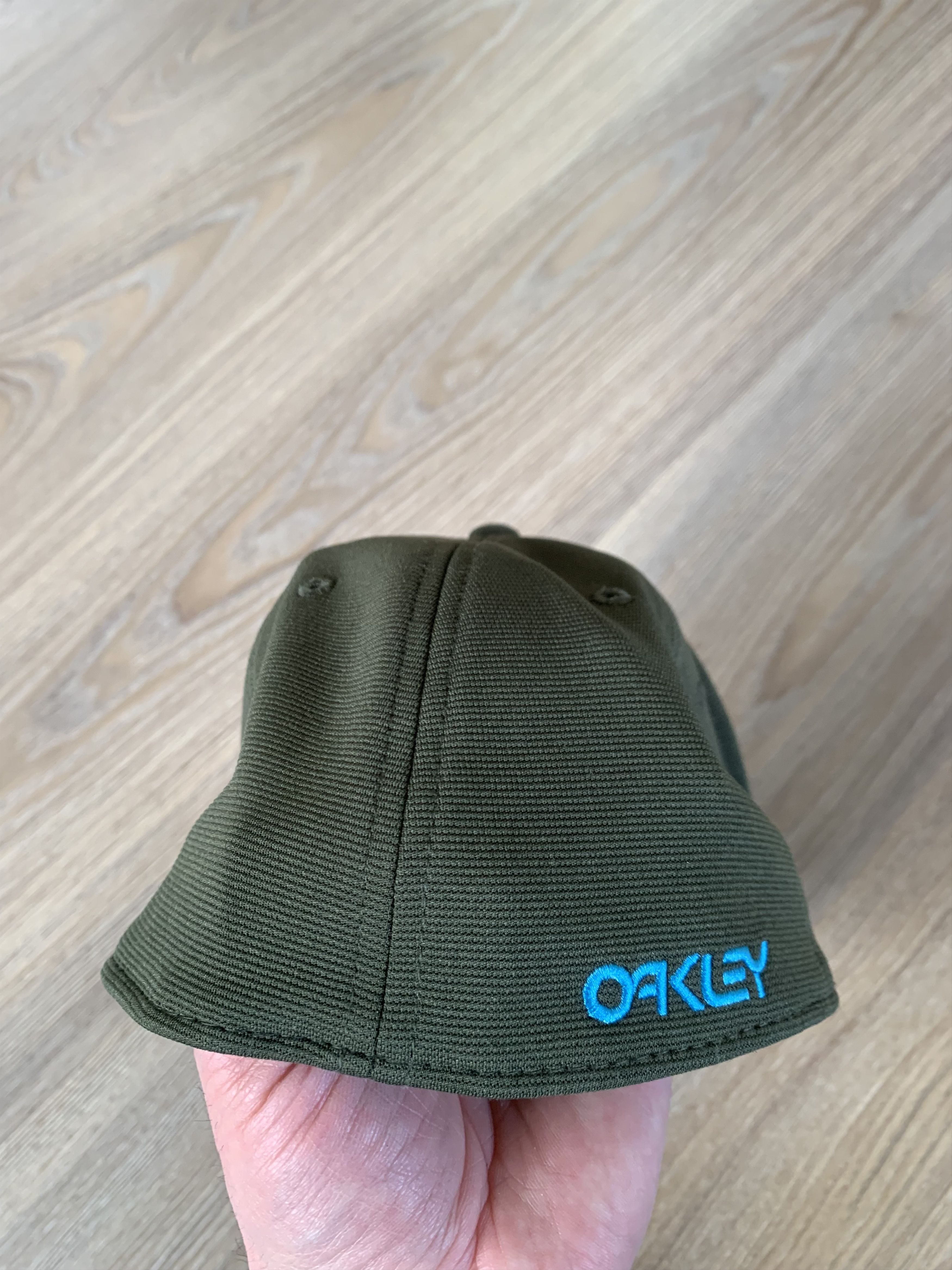 Oakley Oakley 6 Panel Stretch Embossed Hat Size ONE SIZE - 7 Thumbnail