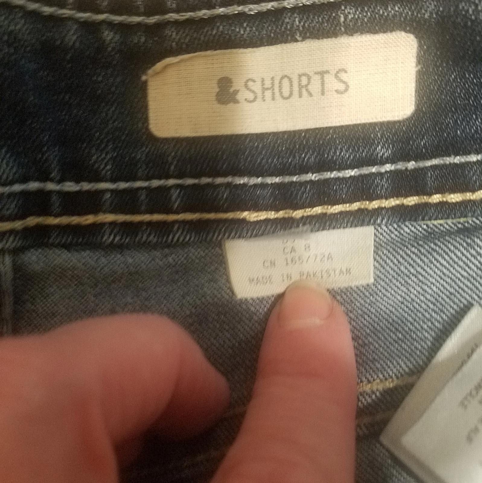 H&M H&M Blue Denim Shorts Size 8 Size 30" / US 8 / IT 44 - 3 Thumbnail