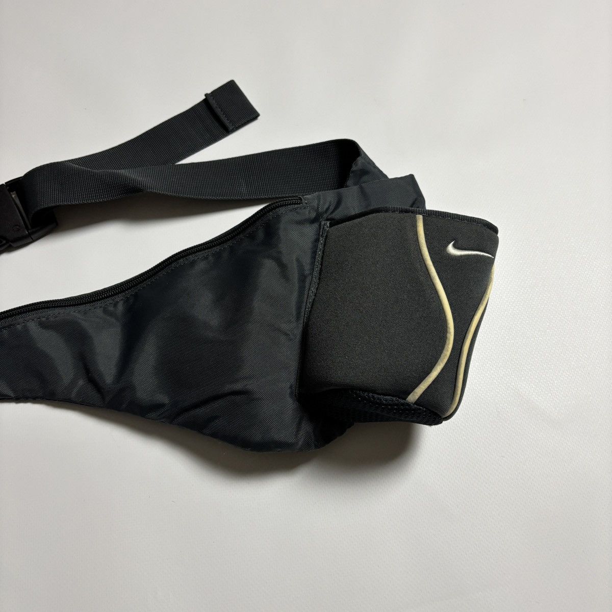 Nike × Vintage NIKE VINTAGE BAG Y2K Size ONE SIZE - 1 Thumbnail