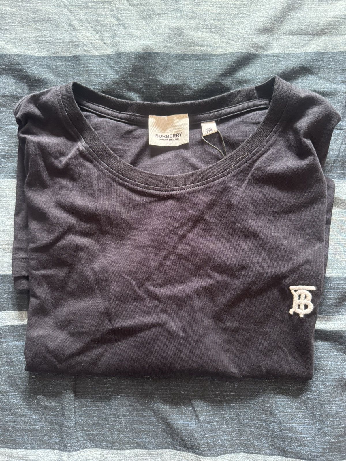Burberry NWT Burberry Tshirt Size US XL / EU 56 / 4 - 5 Thumbnail