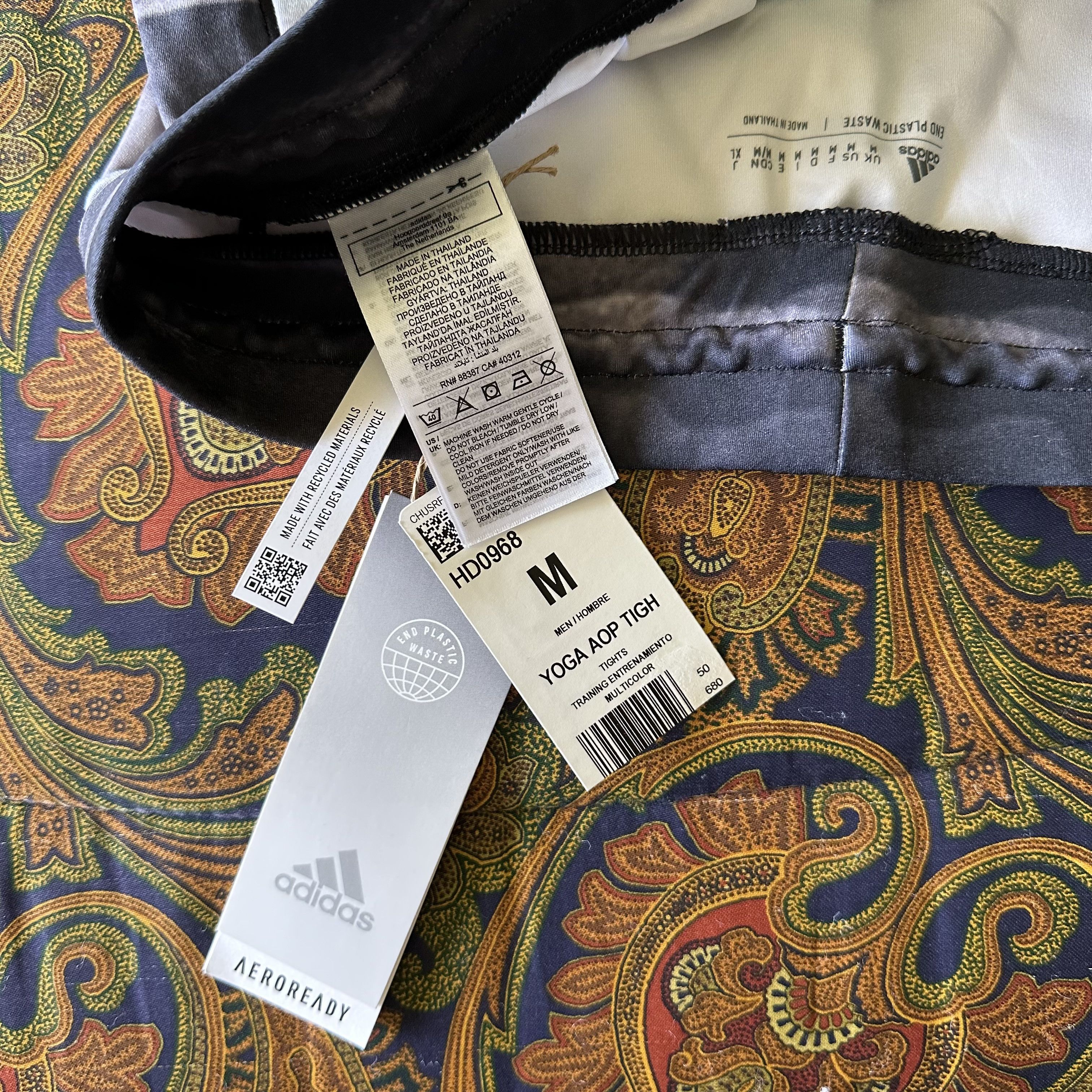 Adidas NWT ADIDAS All-Over Print MEN'S Yoga COMPRESSION PANTS Sz M Size US 32 / EU 48 - 3 Thumbnail