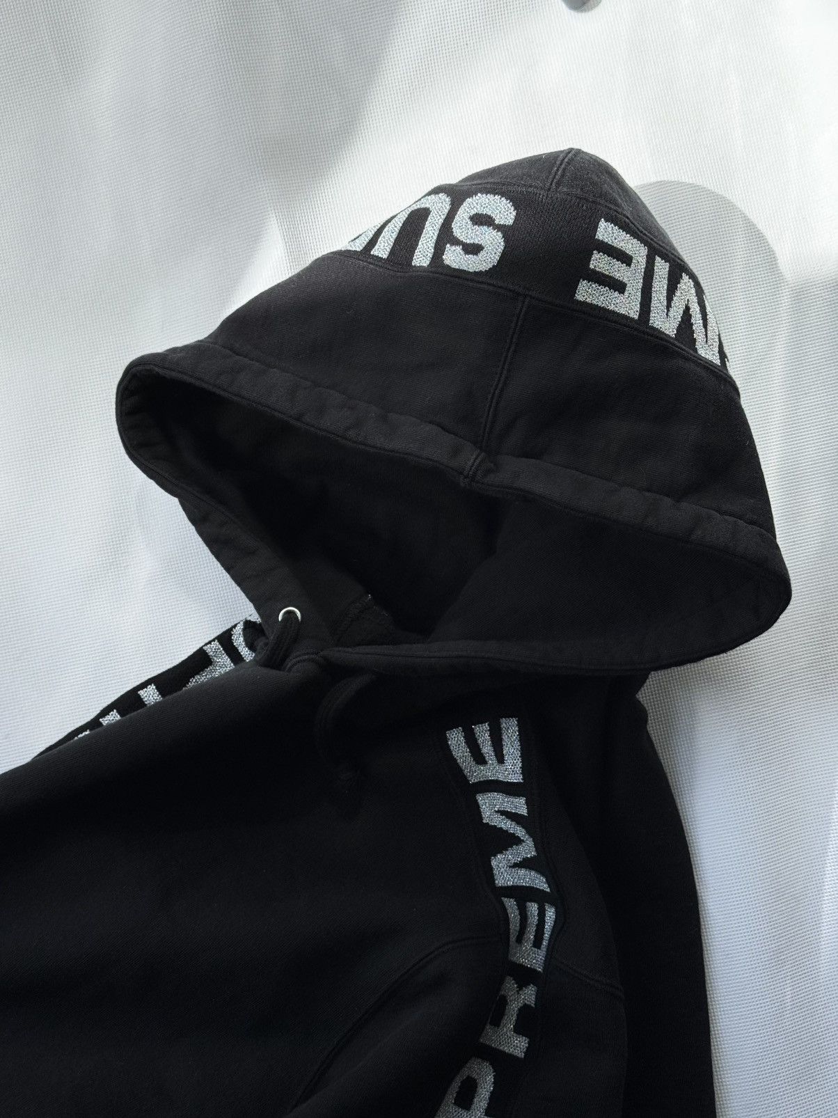 Hypebeast Rare SUPREME Monogram Repeat Logo Boxy Fit Hoodie Size US L / EU 52-54 / 3 - 14 Thumbnail