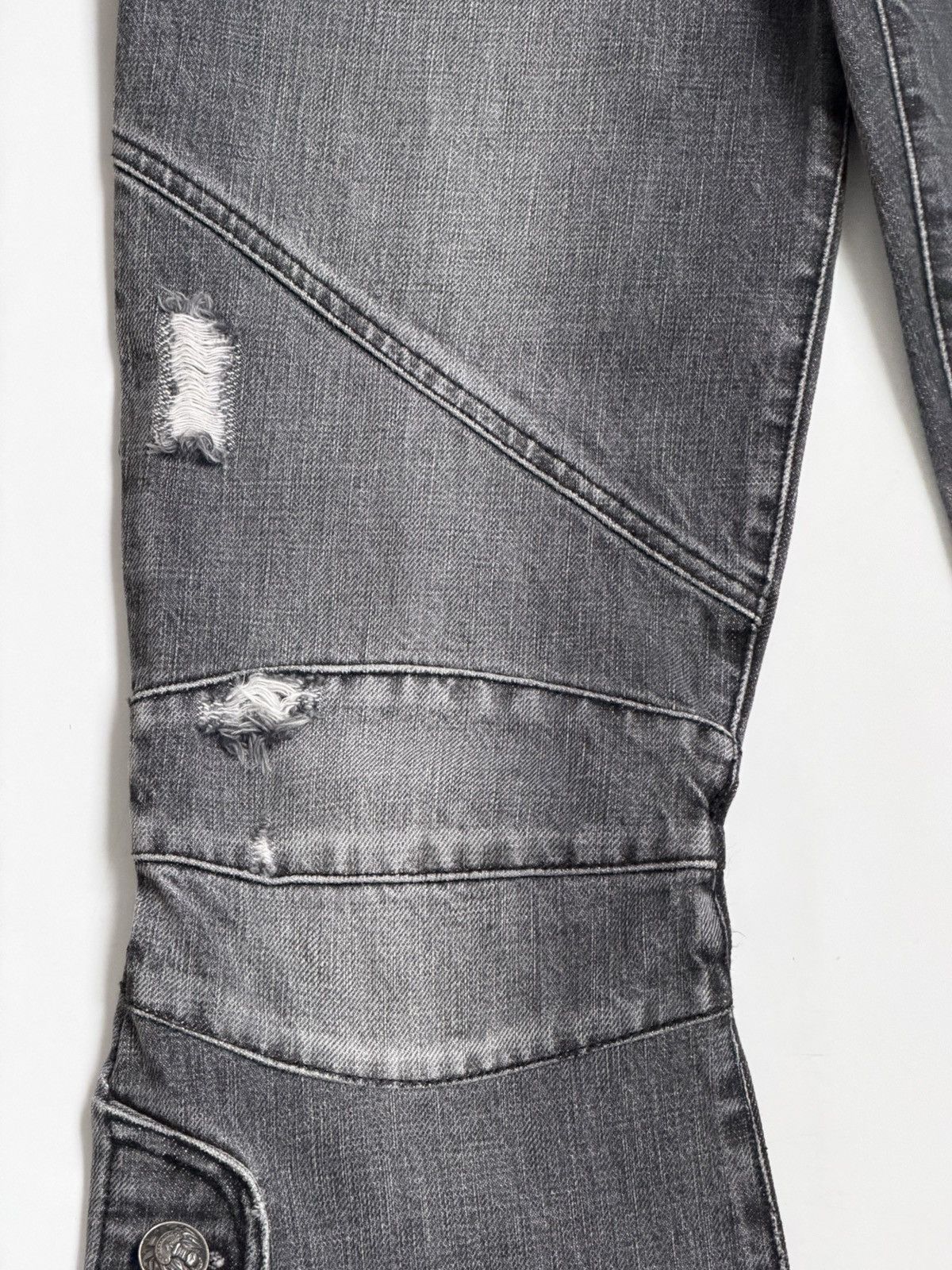 Balmain BALMAIN Decarnin FW2010 Flared Biker Buttoned Ripped Jeans Size US 28 / EU 44 - 11 Thumbnail