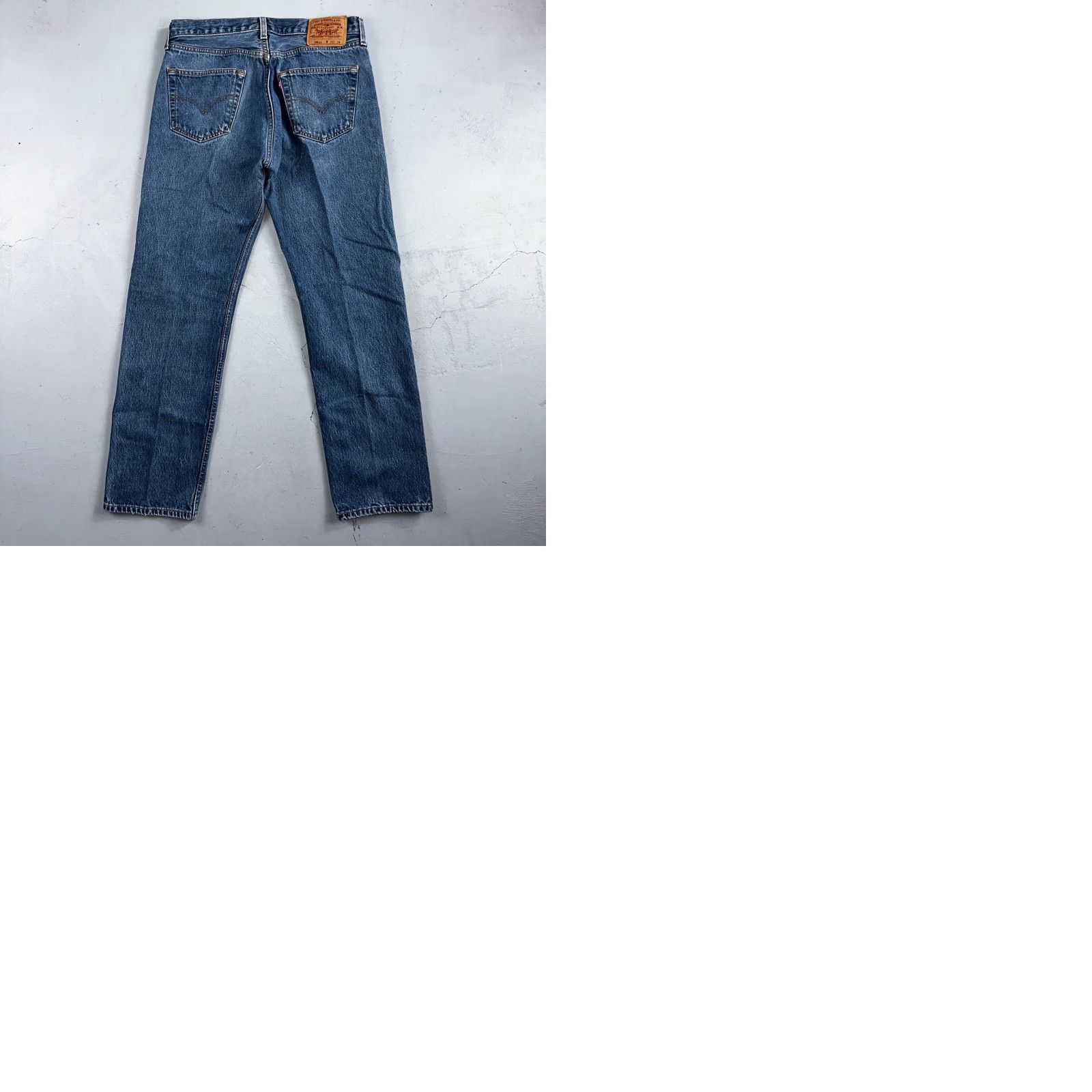 Levi's Levis 501 Vintage 90s USA XX Straight Leg Jeans Blue Med Wash 35x34 Act 33x30 Men Jeans Size US 35 - 10 Thumbnail