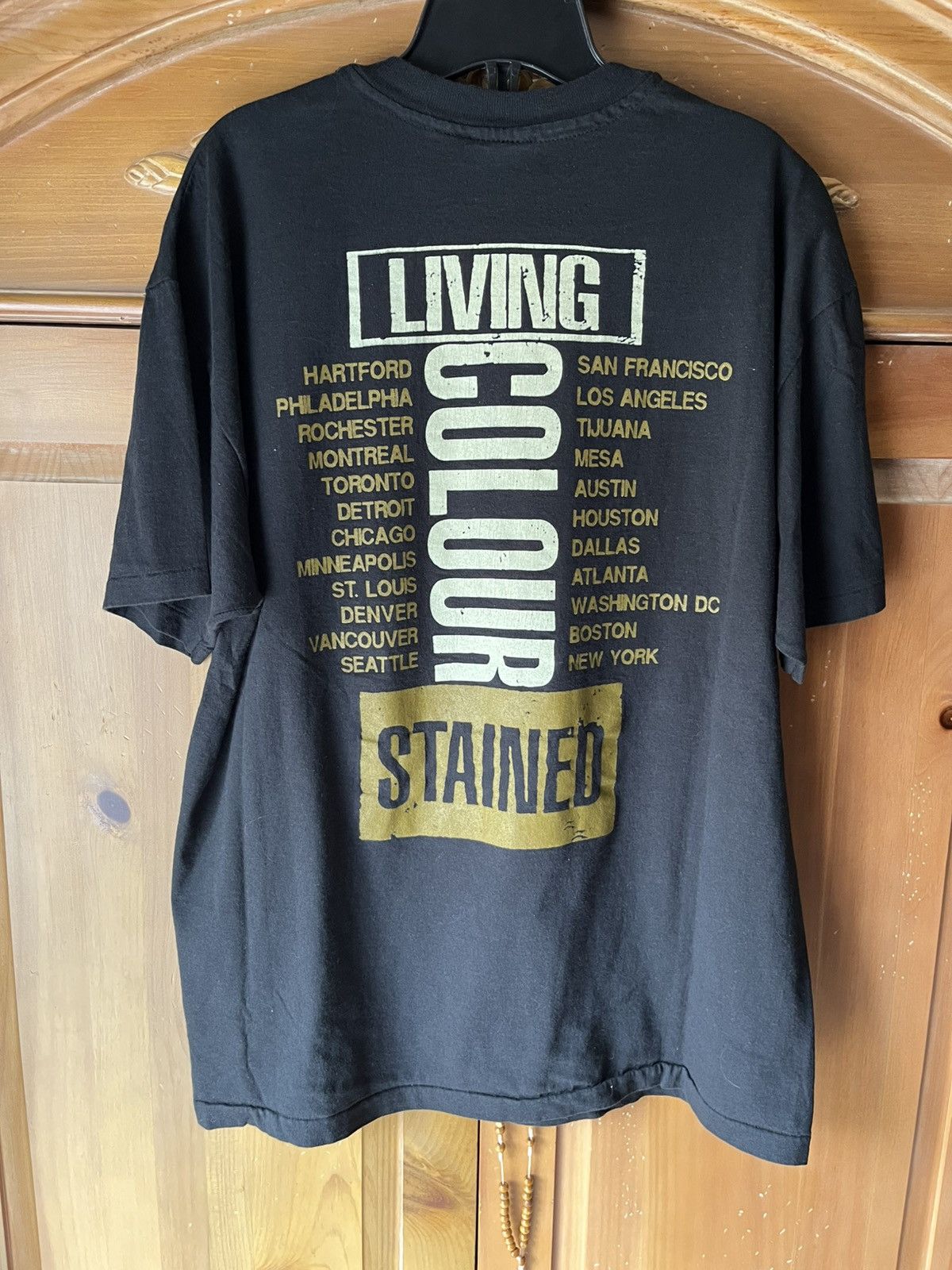Vintage Vintage living colour tee Size US XL / EU 56 / 4 - 6 Thumbnail
